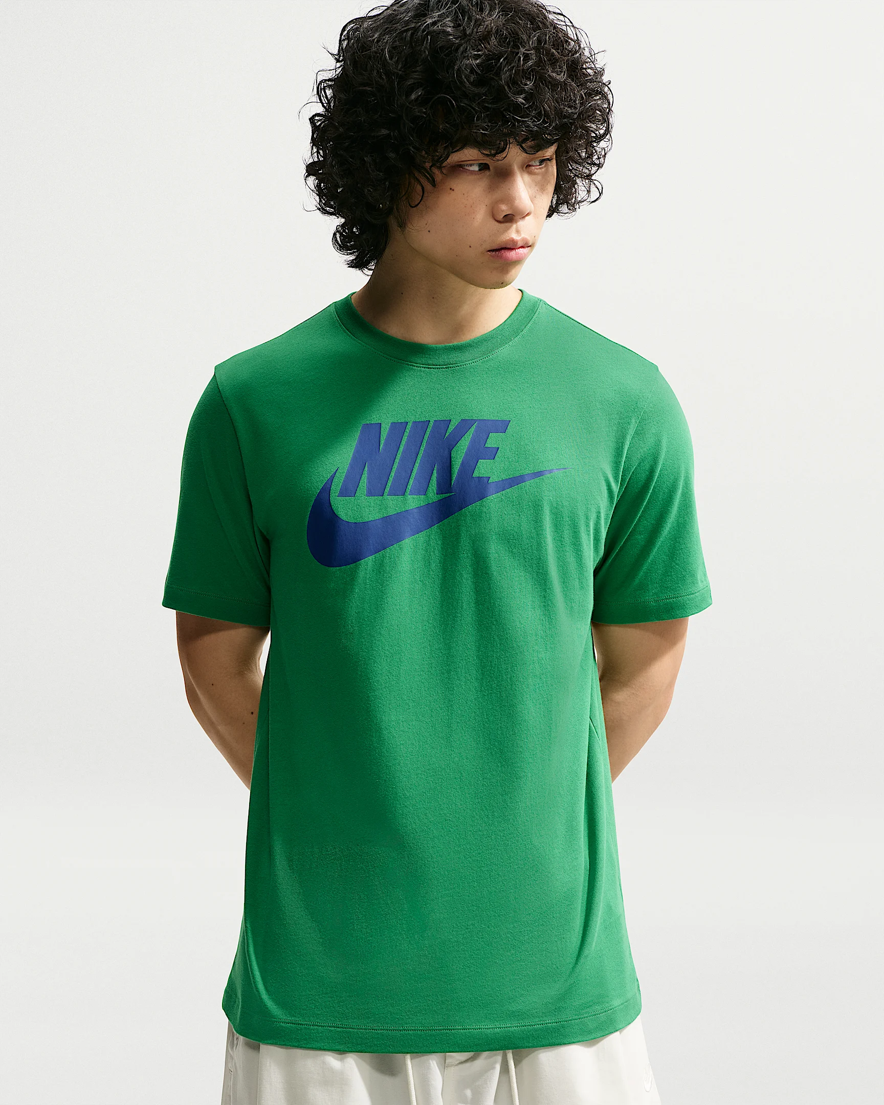 Nike Sportswear Men's T-Shirt - 1
