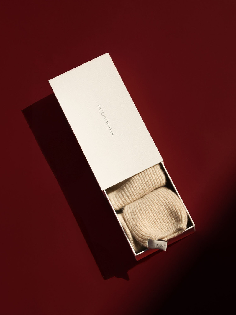 The Ribbed Cashmere Socks 6