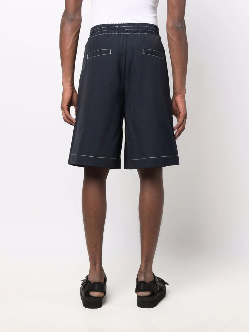 dark wash elastic-waist shorts 4
