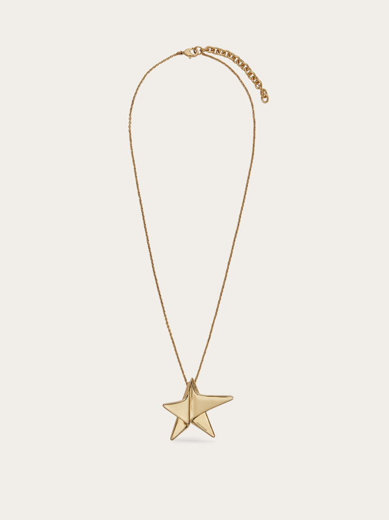 Necklace with star pendant 1
