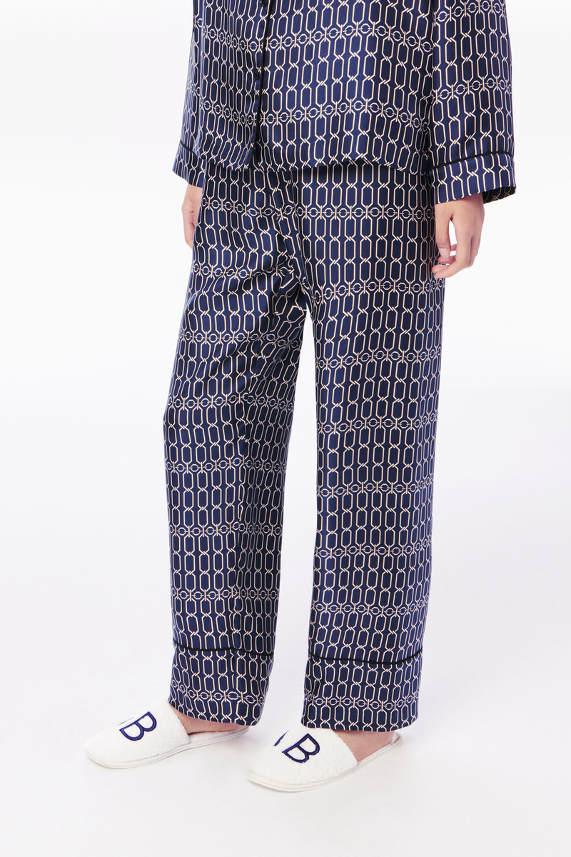 Chain Print Pyjama Set in Navy 5