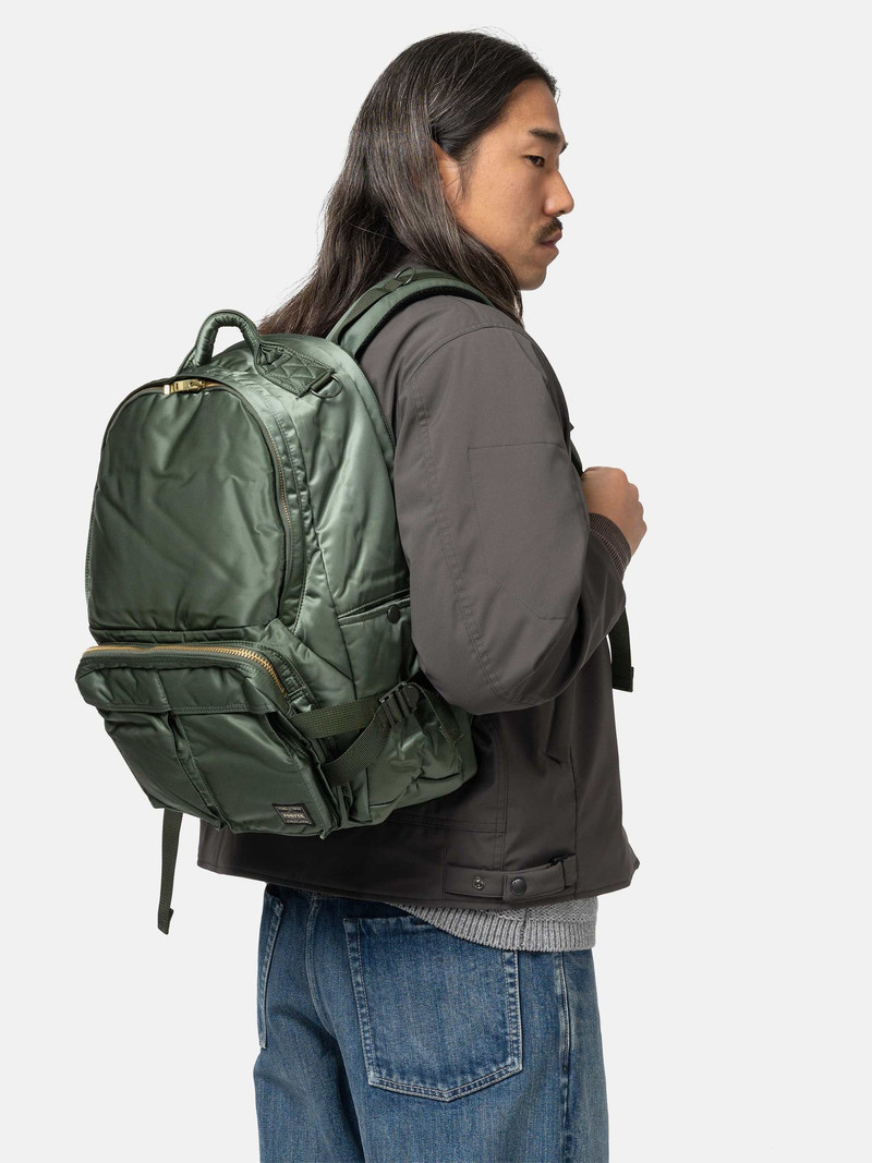 PORTER TANKER Daypack (L) Sage Green outlook