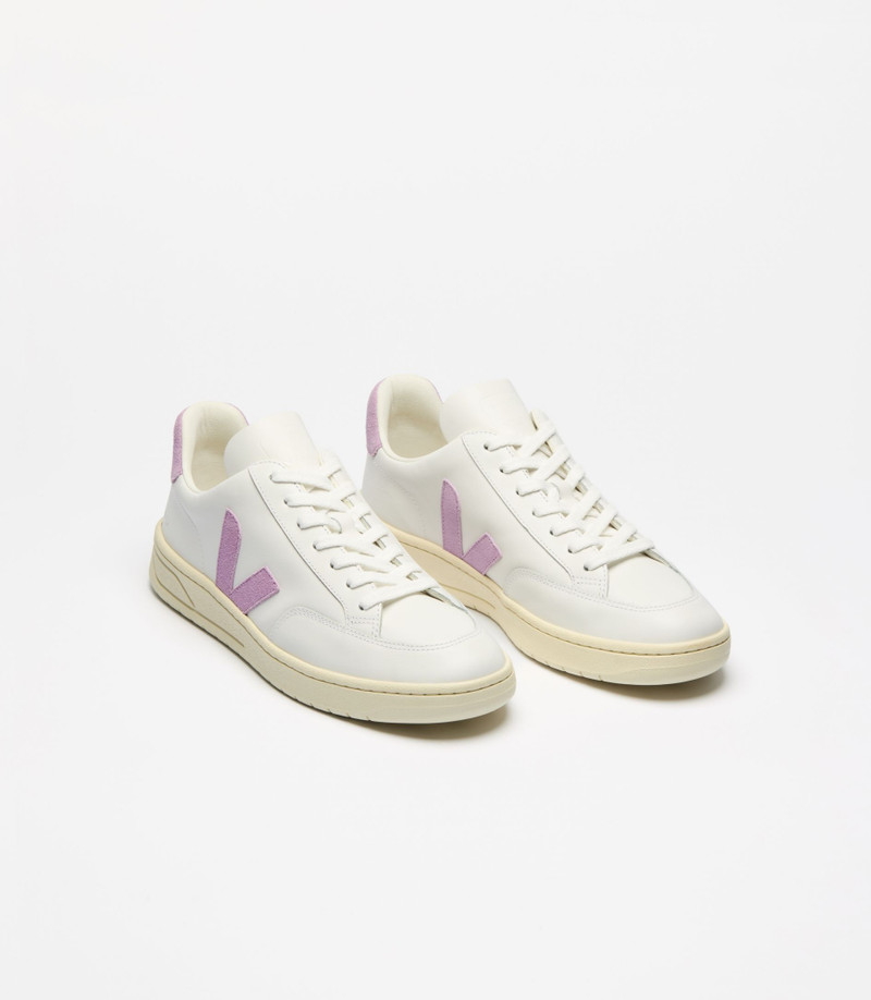 VEJA V-12 LEATHER WHITE ORCHID outlook