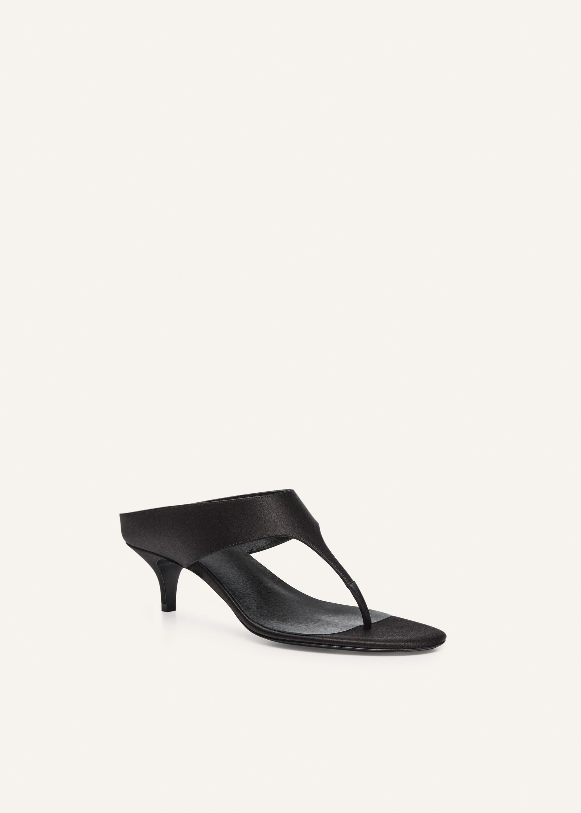 Thong sandals in black satin - 2