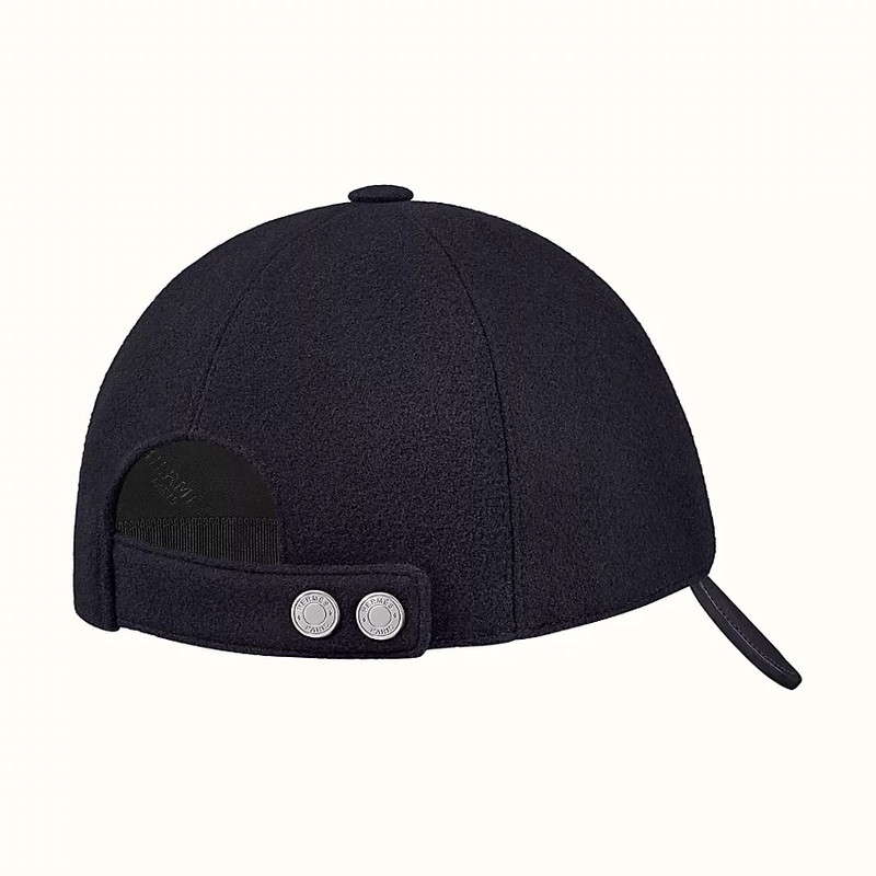Hermès Riley cap outlook