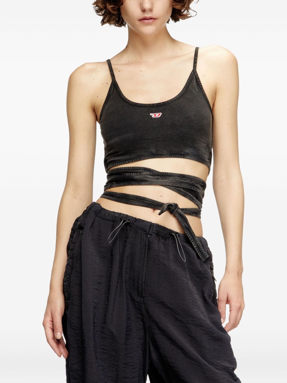 T-Leya-Tail-R1 strap-detail top - 3