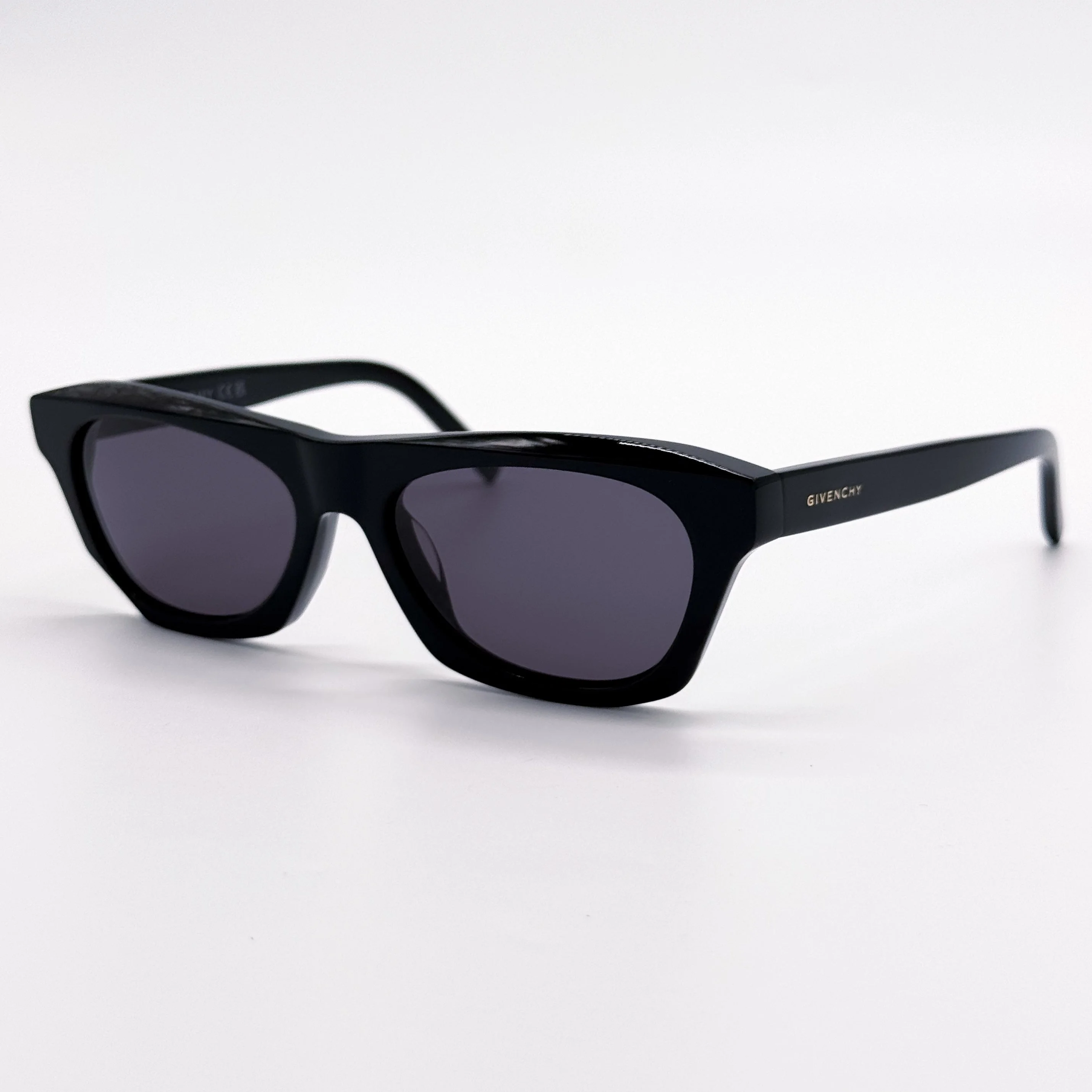 GIVENCHY GV40026U 01A - 1