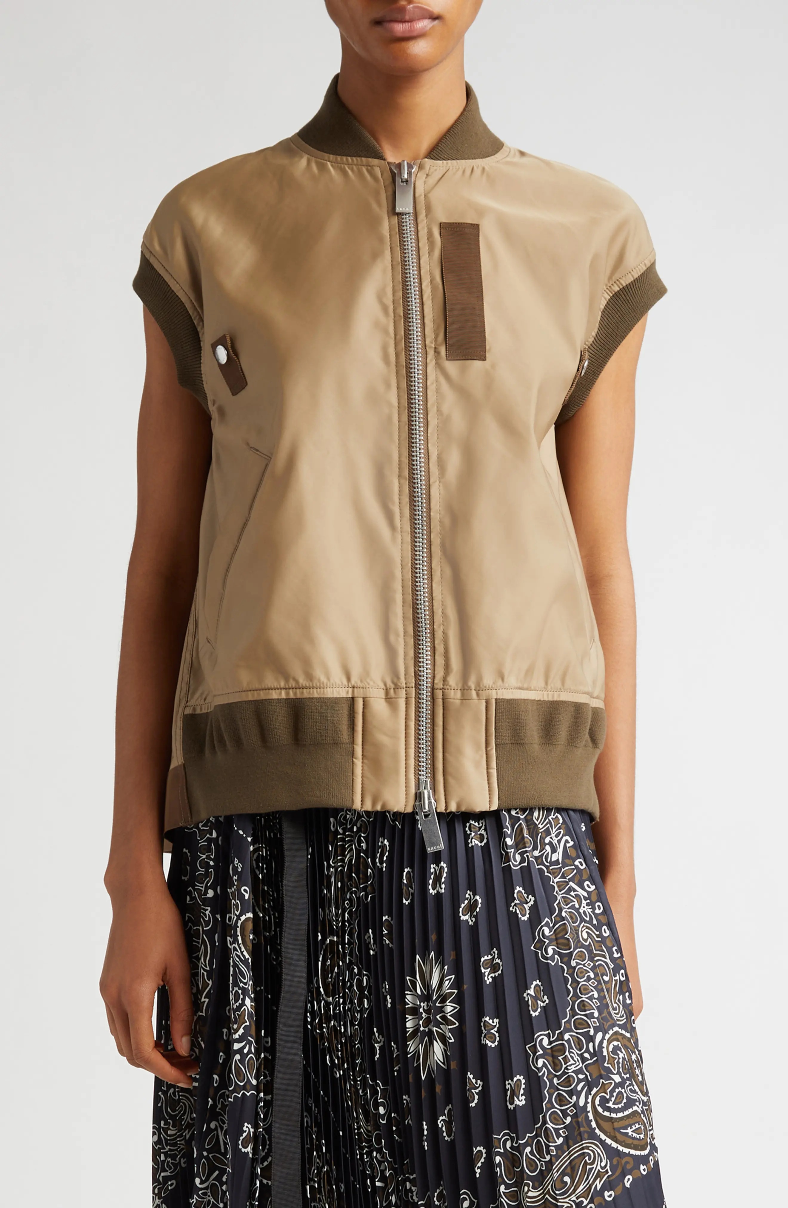 Twill Knit Nylon Vest in D/Beige - 1