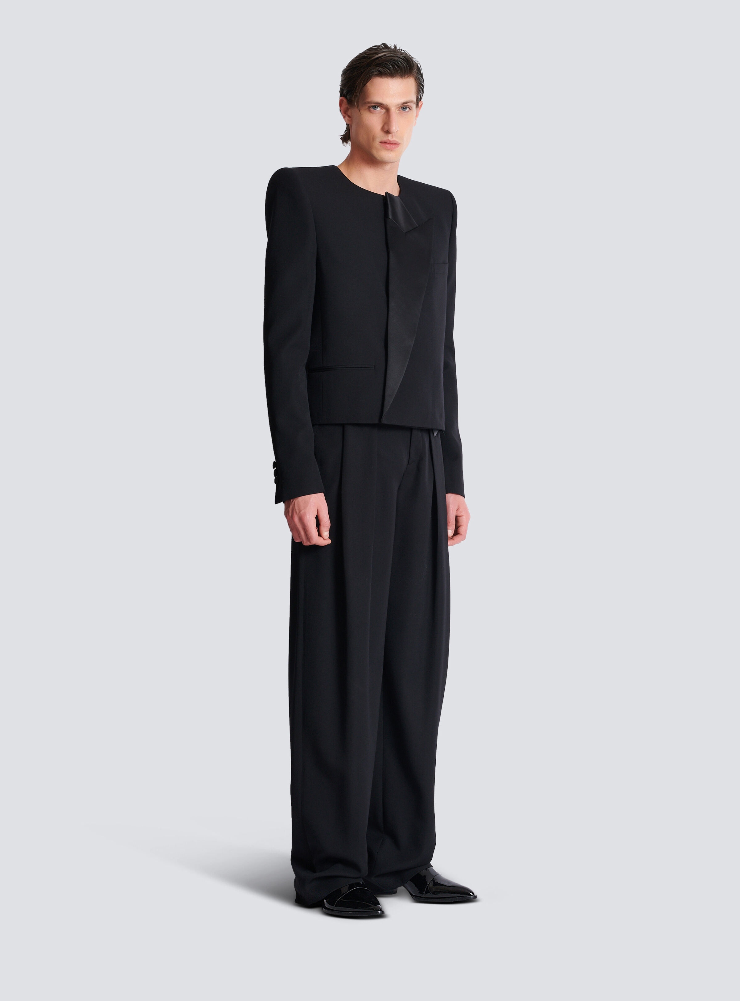 Cropped grain de poudre jacket with asymmetrical collar - 3