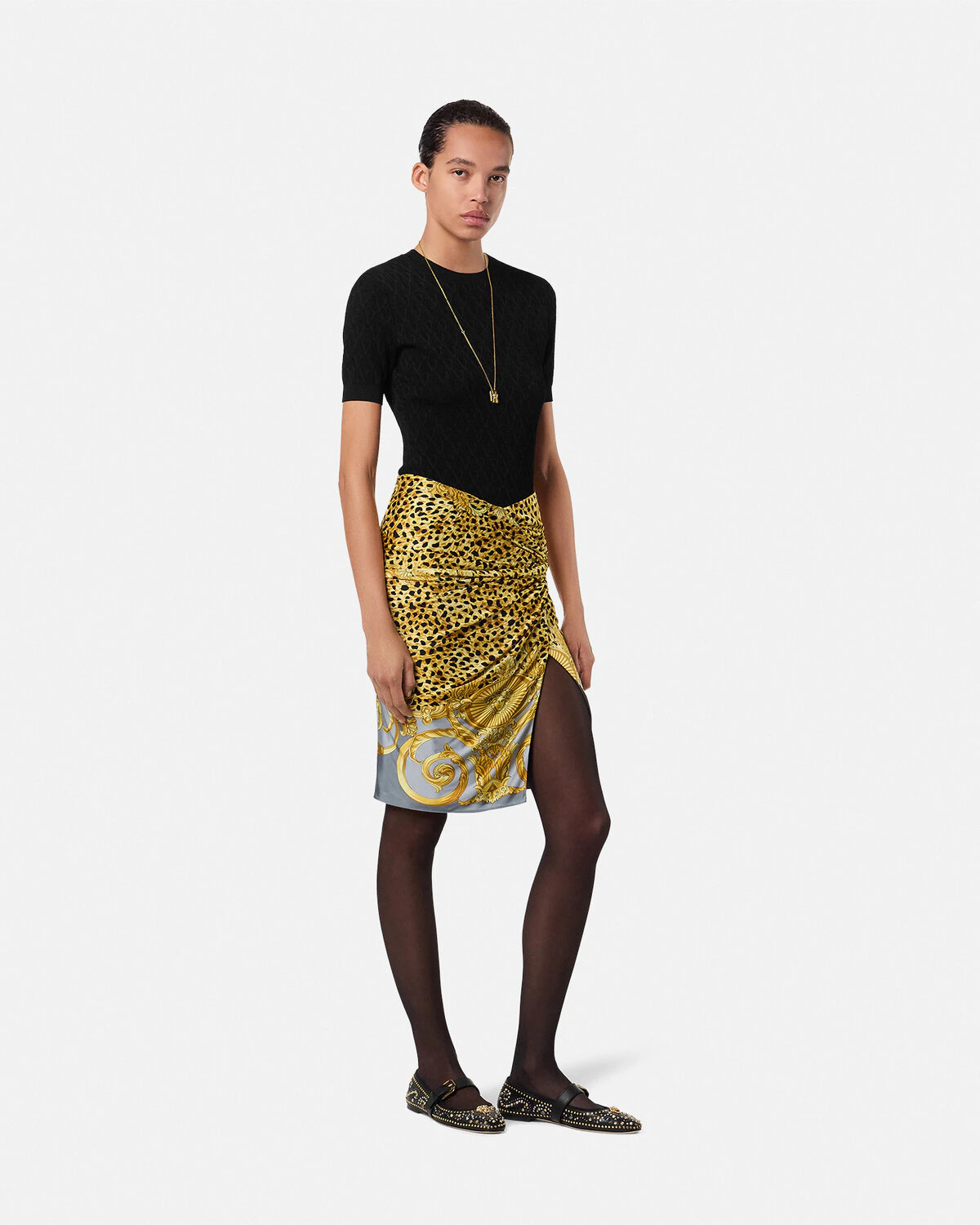 V Allover Jacquard Fitted Knit T-Shirt - 2