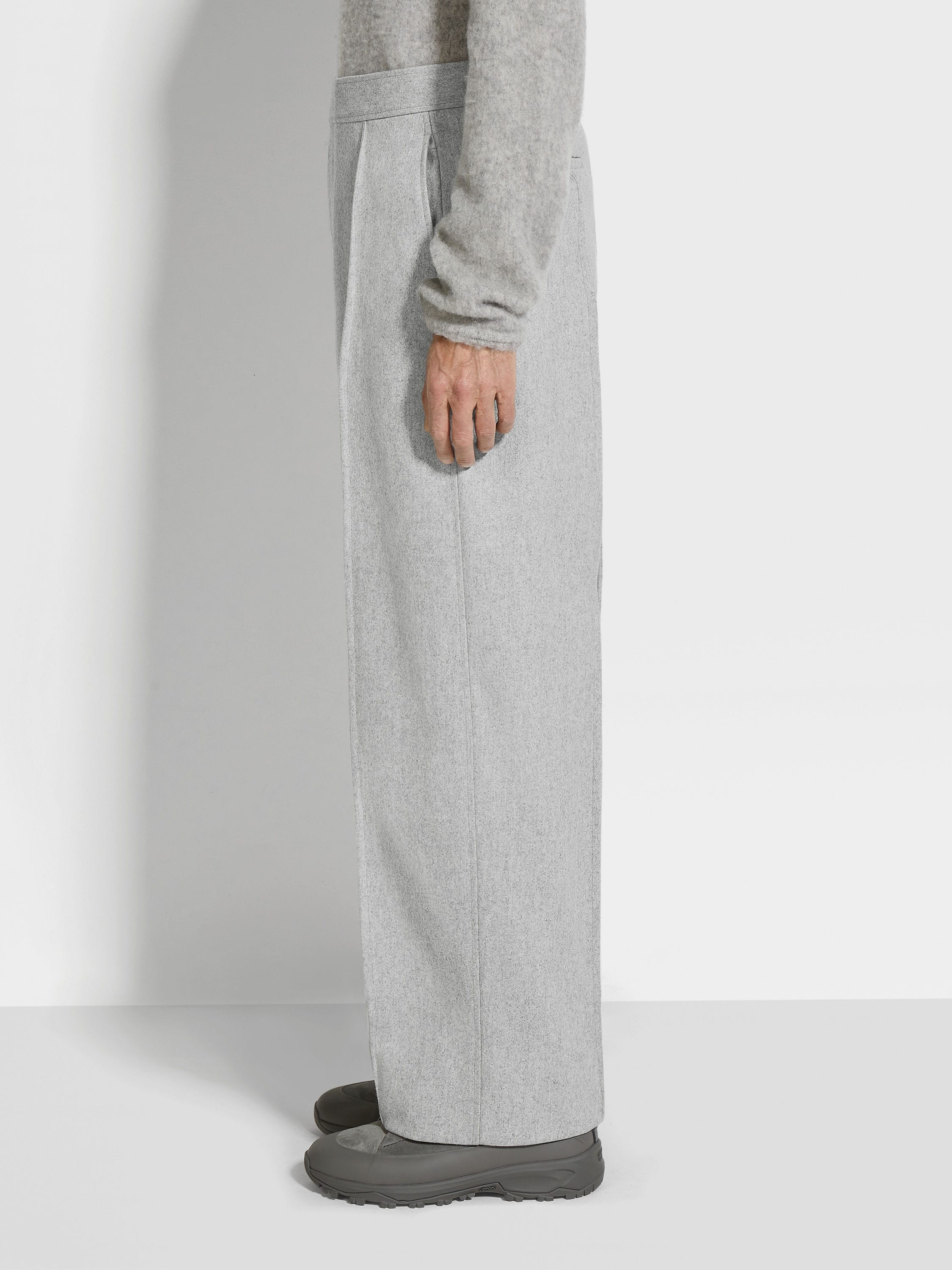 LIGHT GREY TROFEO™ CASHMERE PANTS - 4