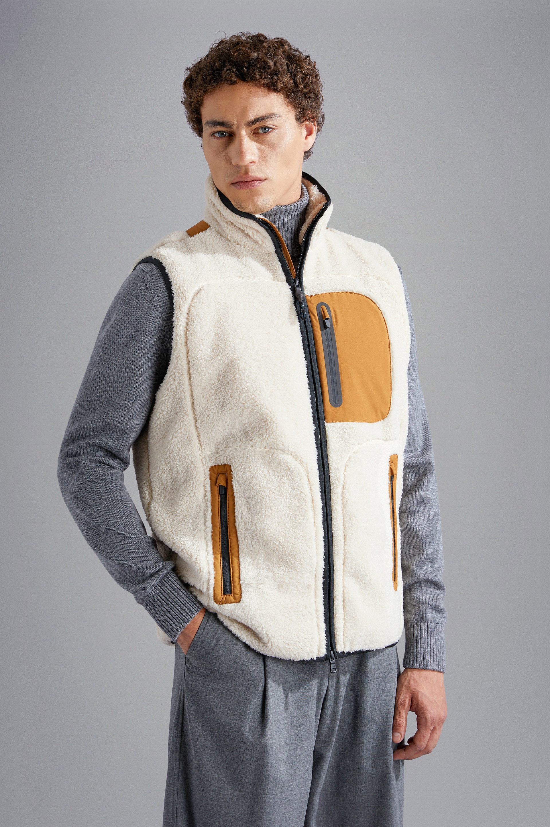 TEDDY FLEECE VEST WITH TECHNICAL FABRIC INSERTS - 8