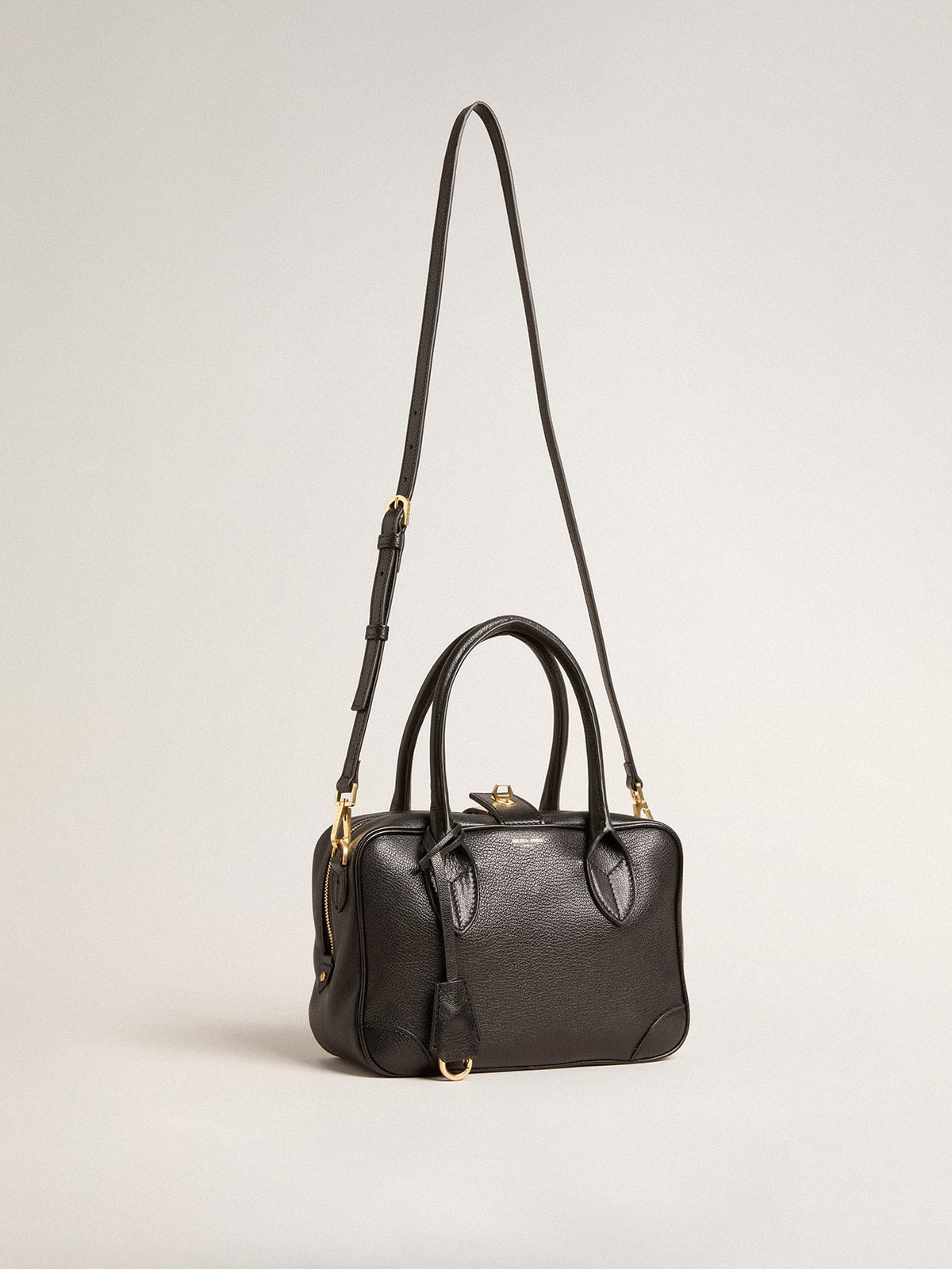Vita Bag in black sheepskin leather with gold details - 4