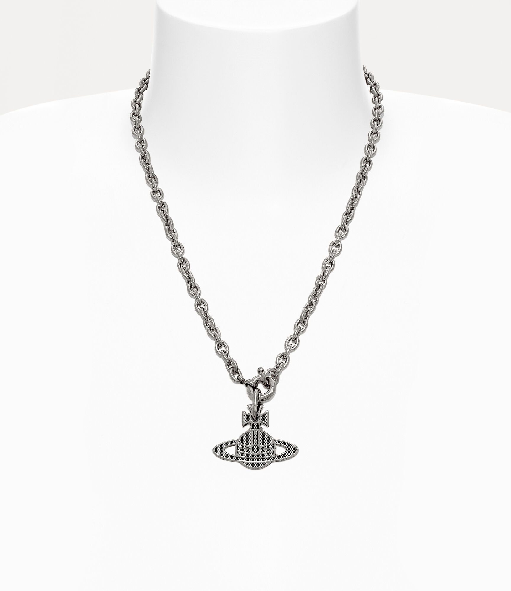 MAN. HILARIO PENDANT NECKLACE - 2