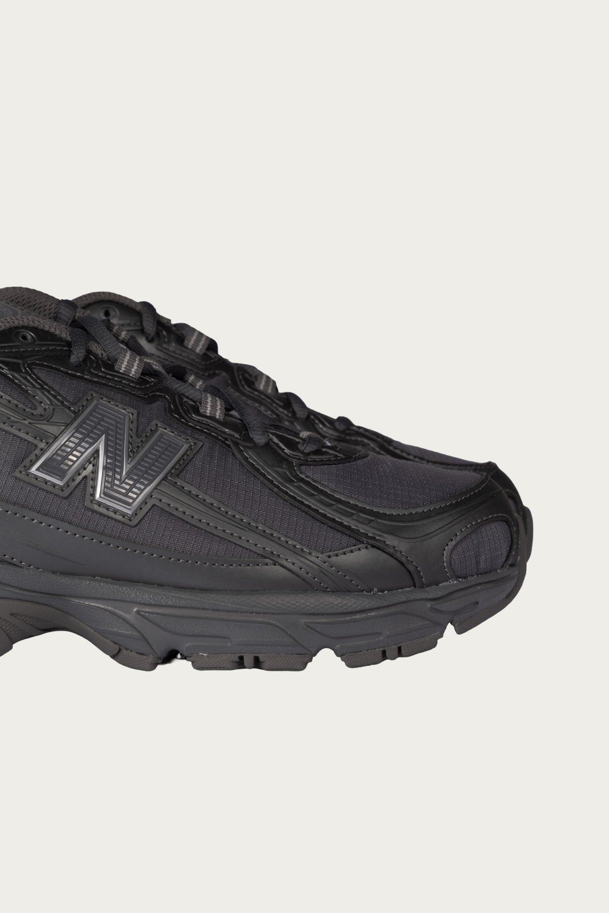 740 - Castlerock/Silver Metallic - 5