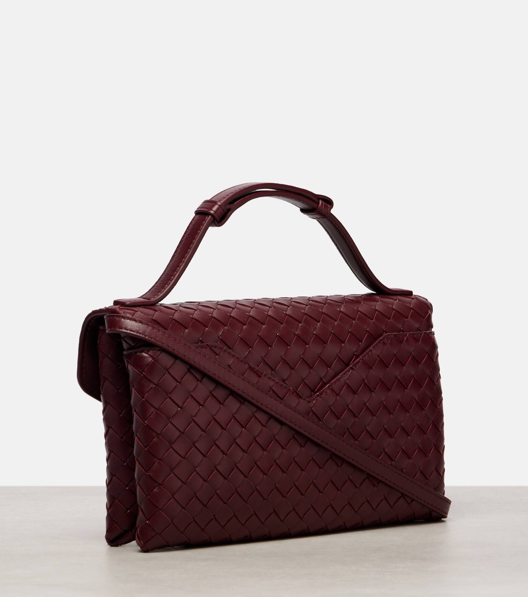 Knot Lock leather crossbody bag - 4