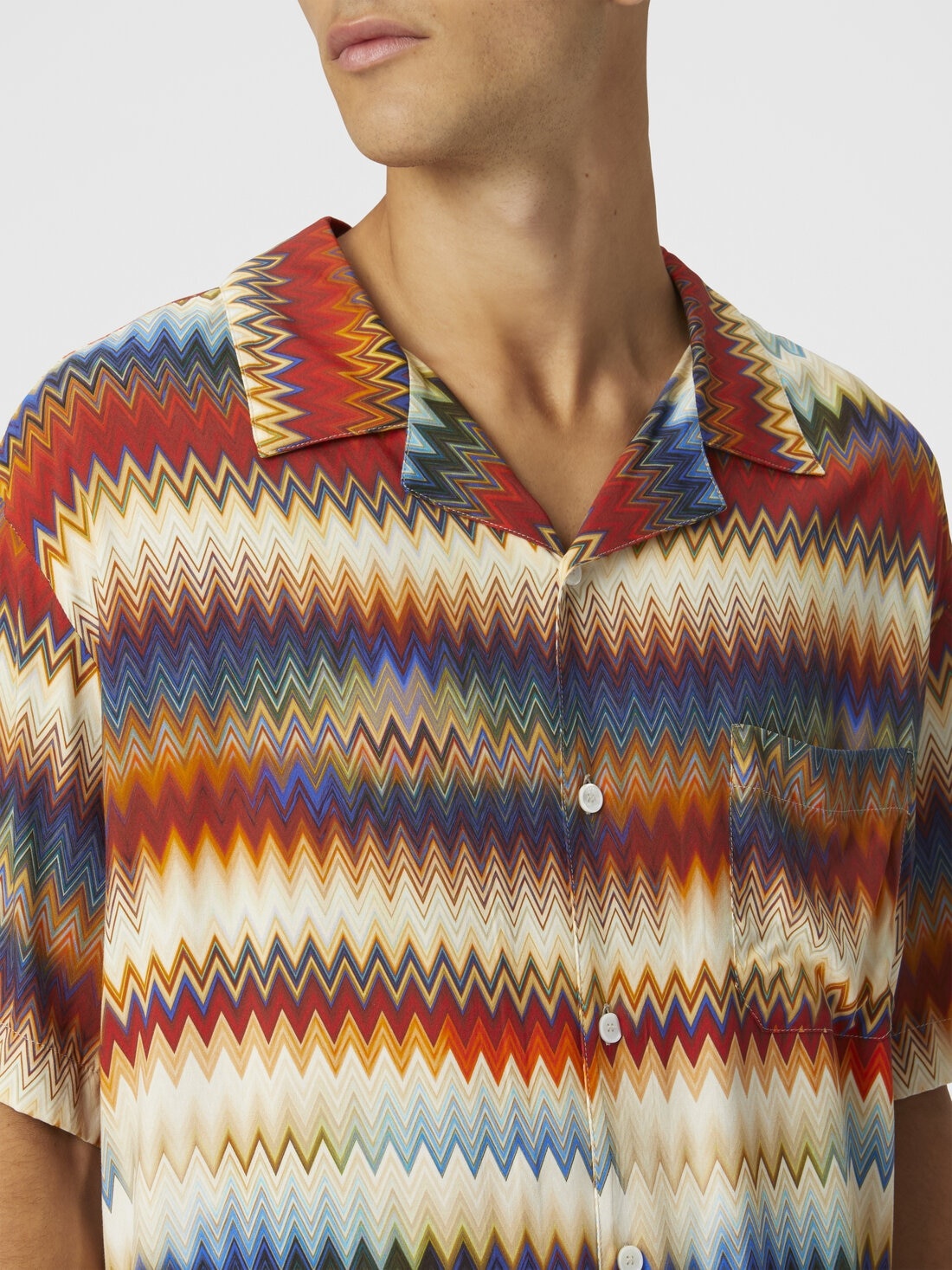 Bowling shirt with gradient micro zig zag print and breast pocket - 5