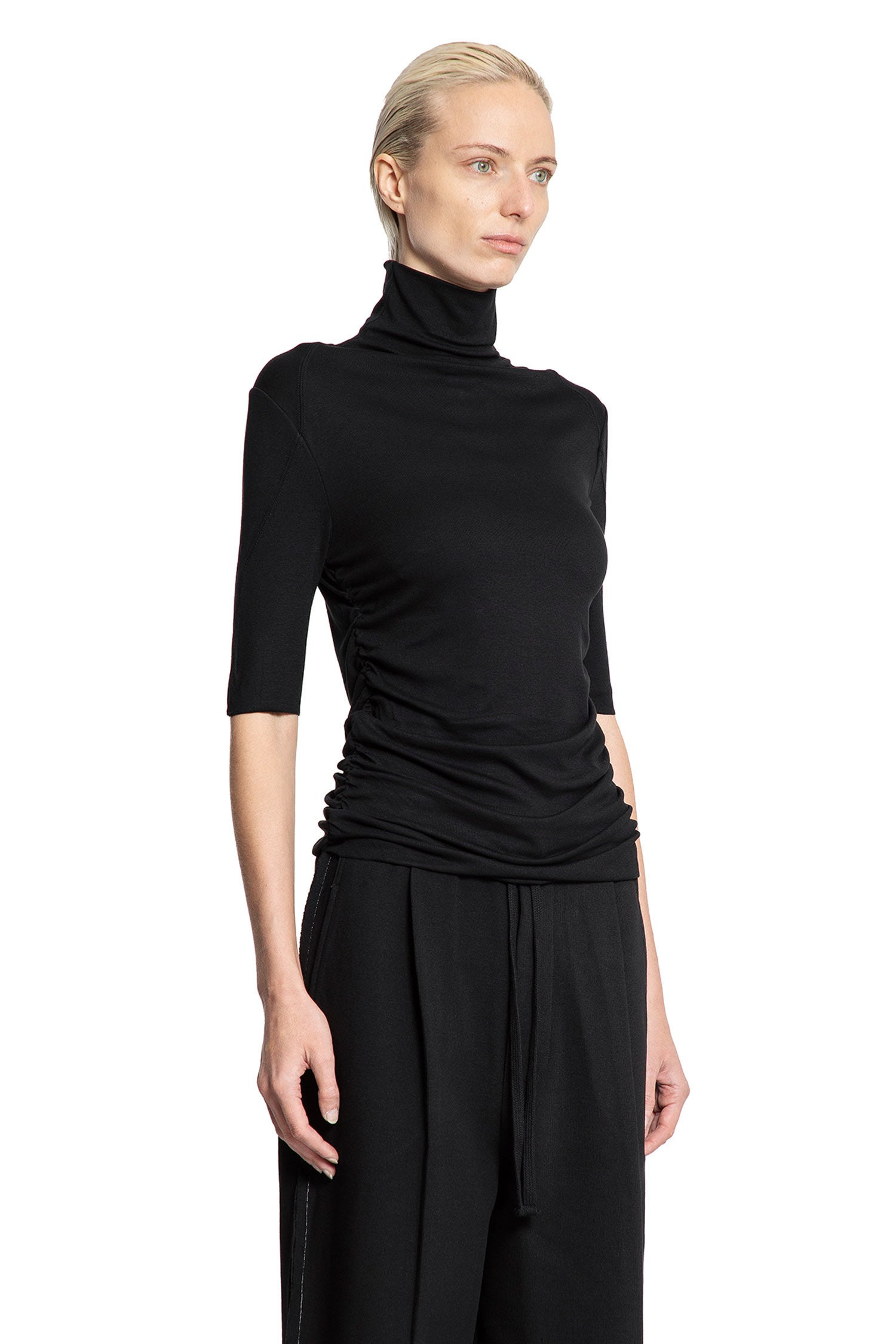 Short-Sleeve-Turtleneck-Top - 2