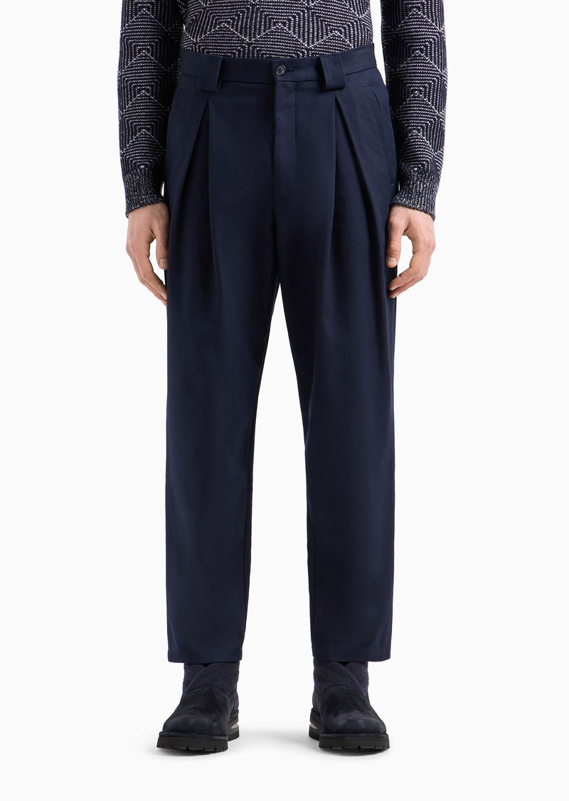 One-pleat trousers in cotton gabardine 2