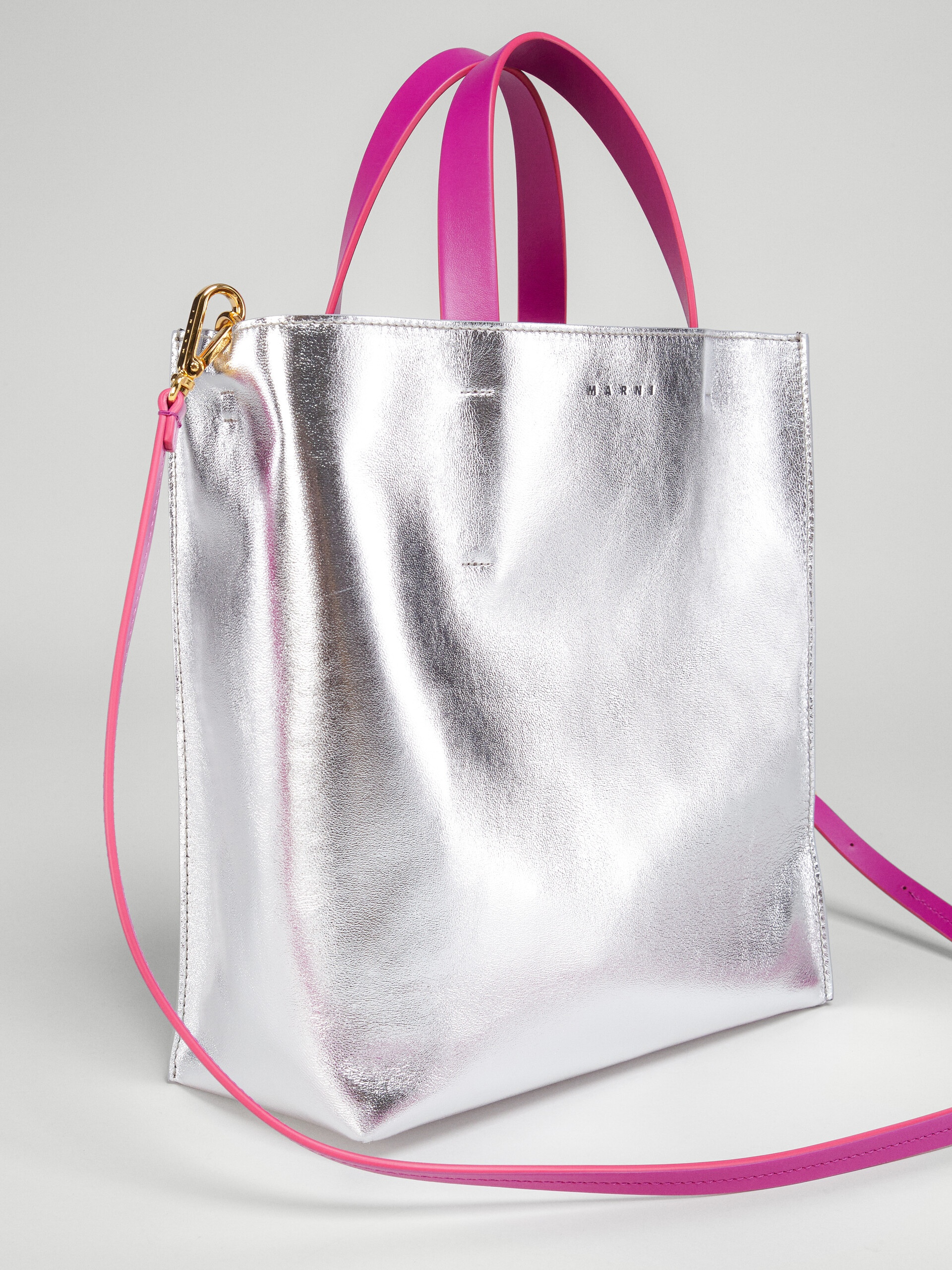 MUSEO SOFT SMALL BAG IN SILVER AND BLACK METALLIC LEATHER - 3