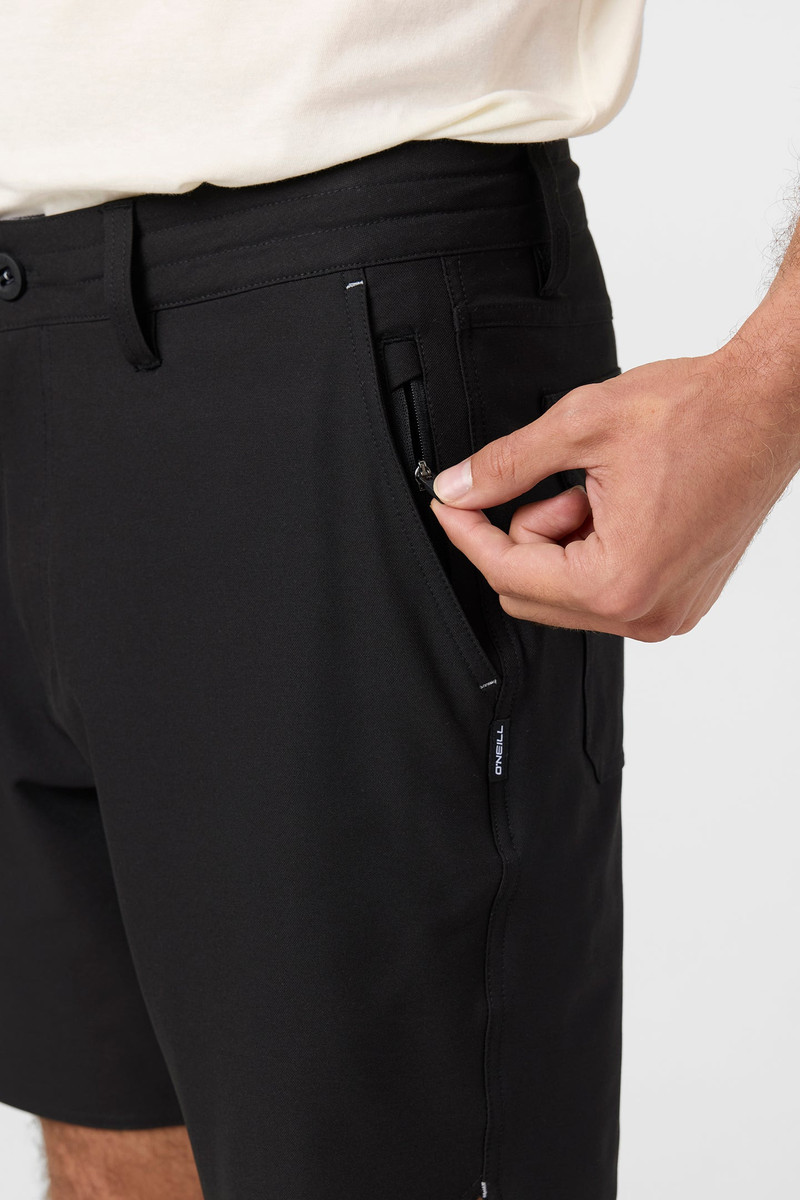 Utility Scallop Hybrid 18" Hybrid Shorts 5