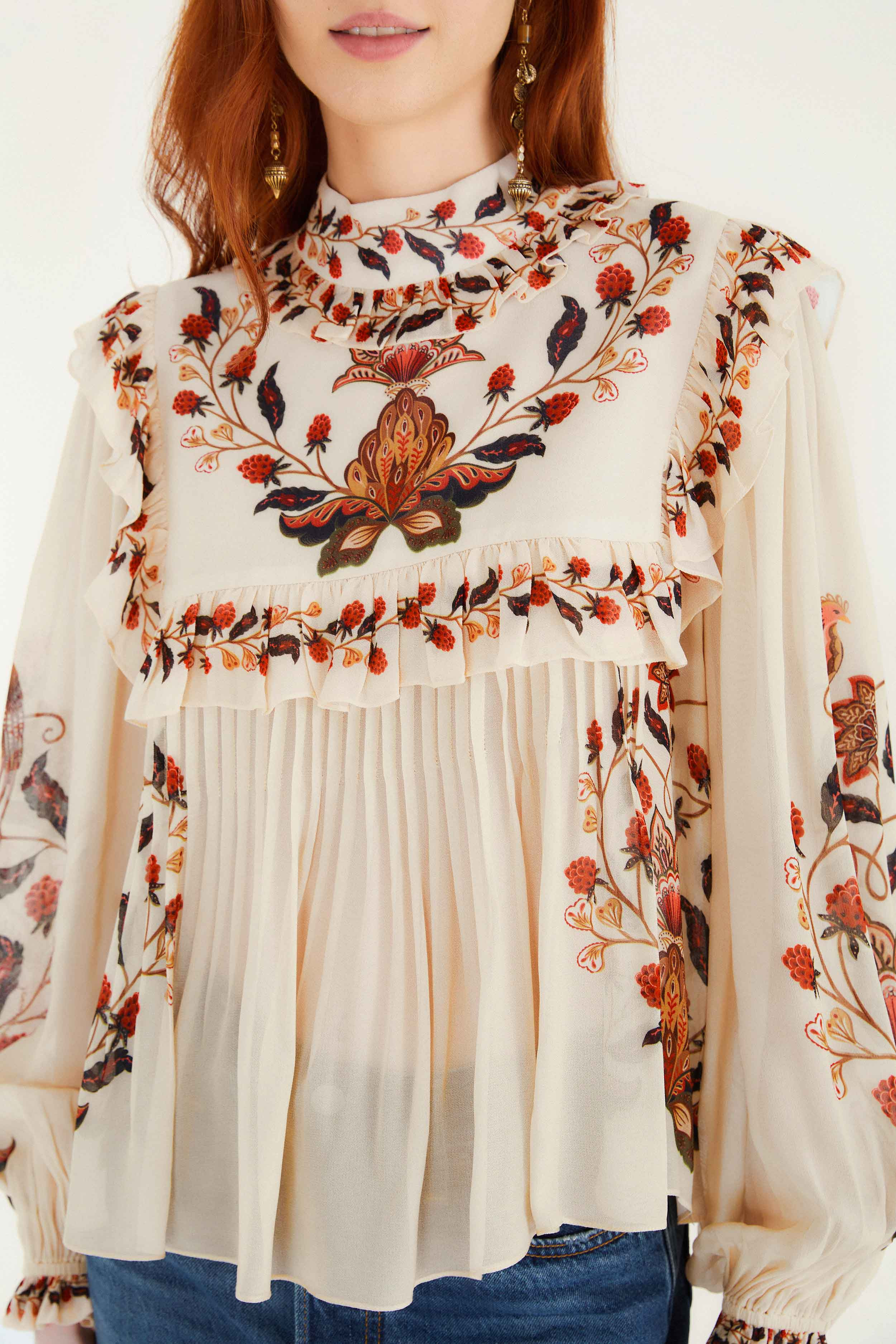 Cream Berry Garden Long Sleeve Blouse - 2