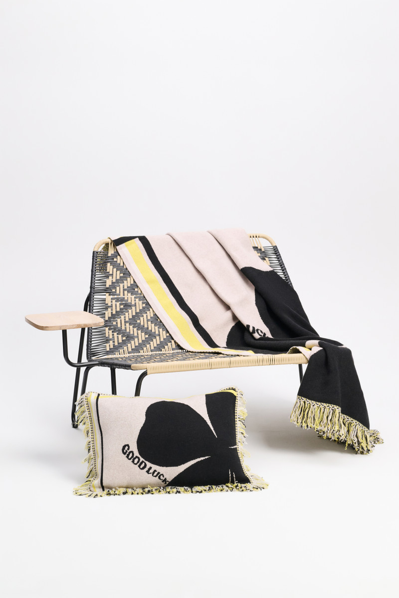 LUCKY CLOVER blanket 4