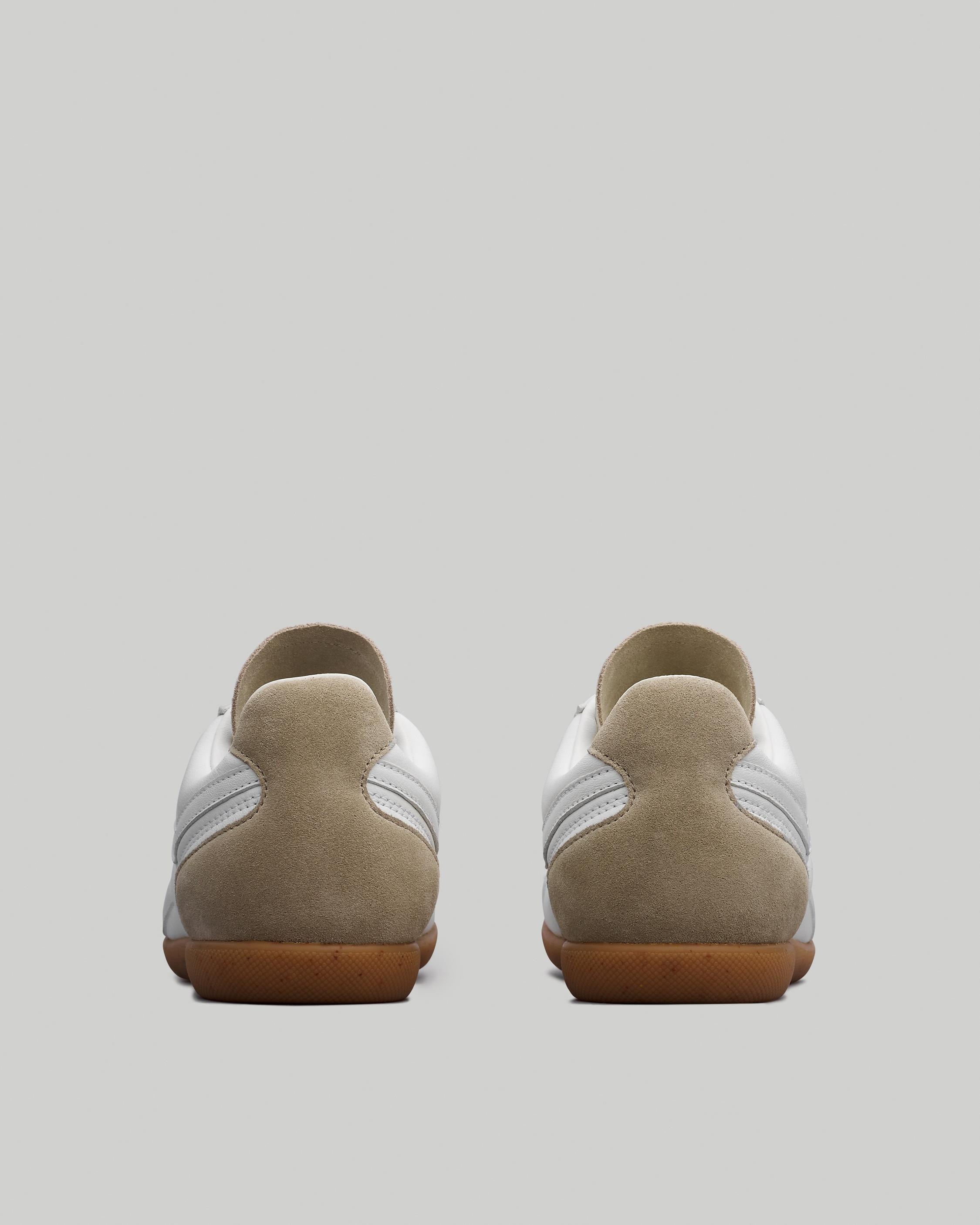 Retro Legacy Trainer - Leather
Low Top Sneaker - 3