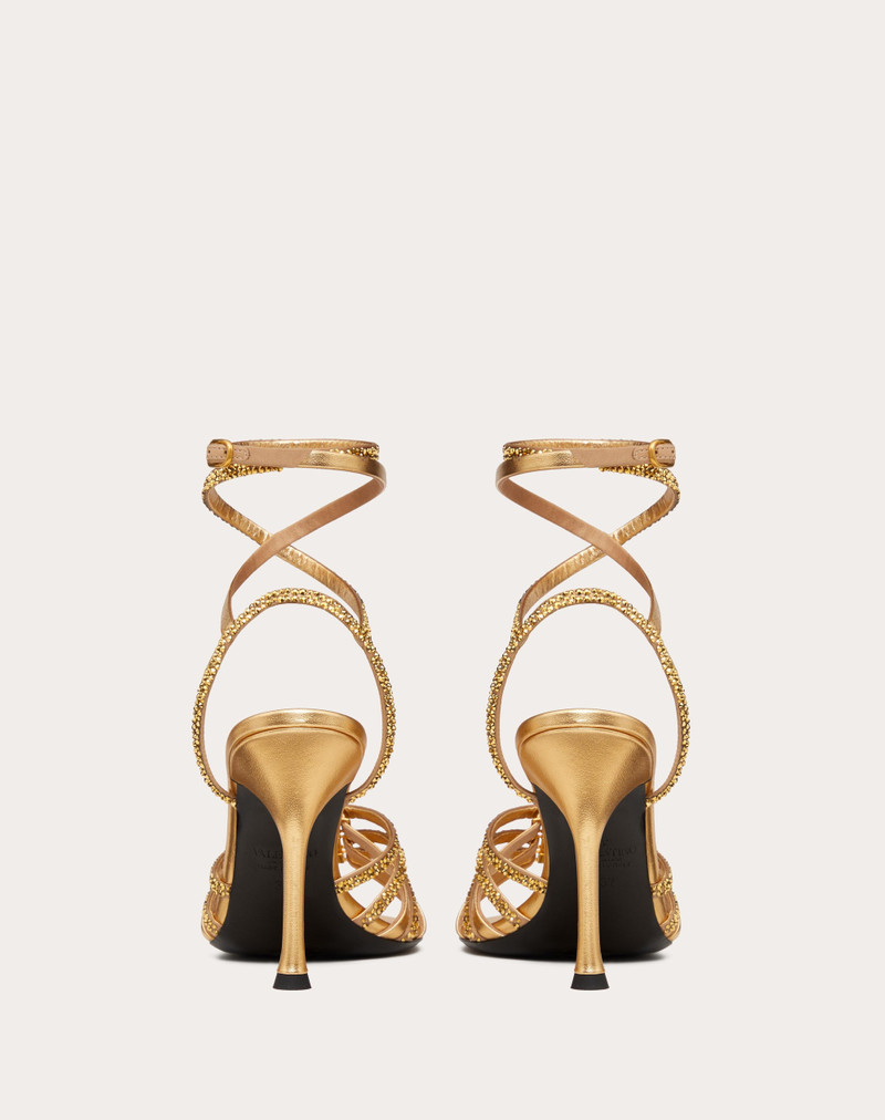 ROCKSTUD STRAPPY SANDAL IN METALLIC NAPPA LEATHER WITH CRYSTALS 100MM 3