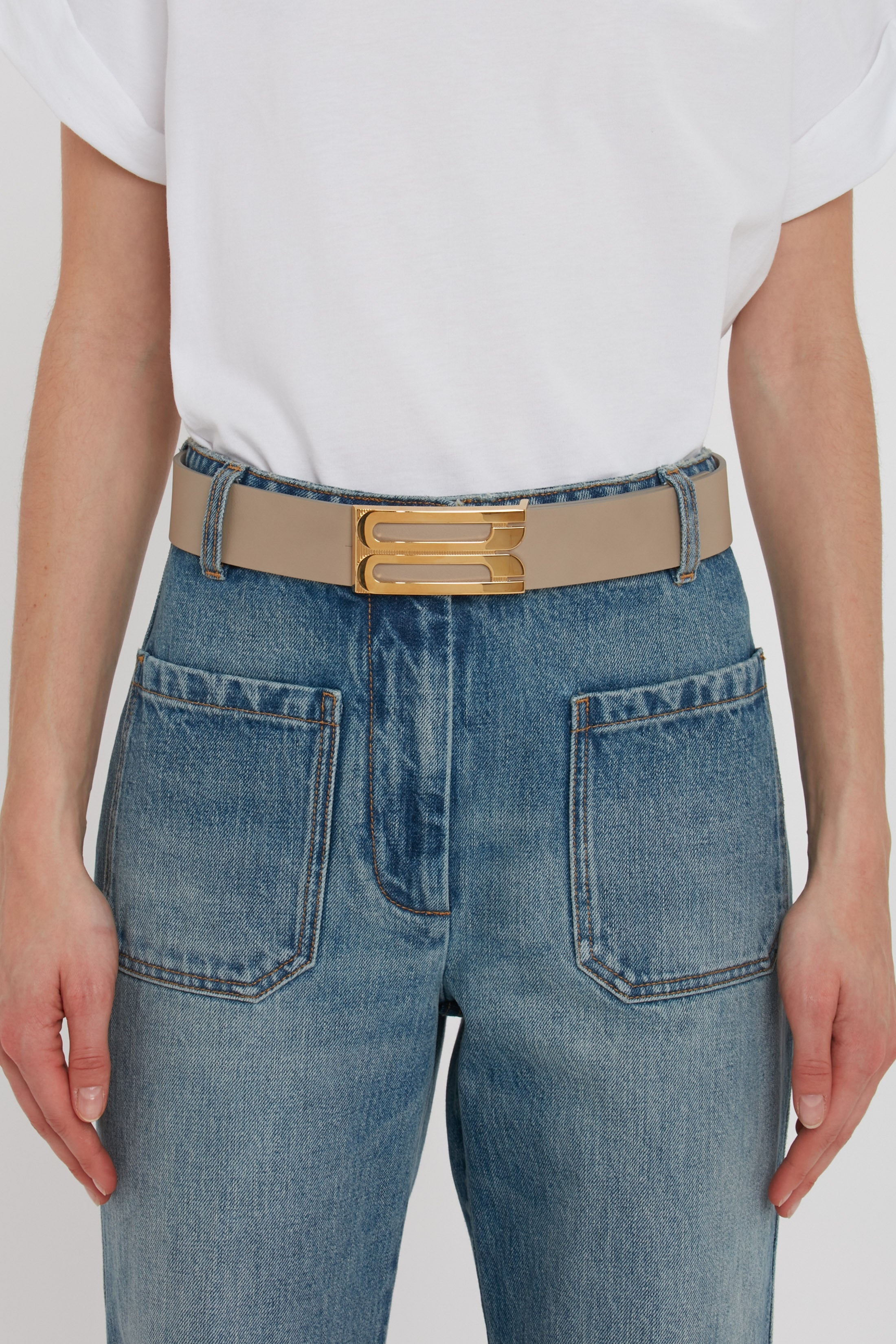 Exclusive Jumbo Frame Belt In Beige Leather - 4