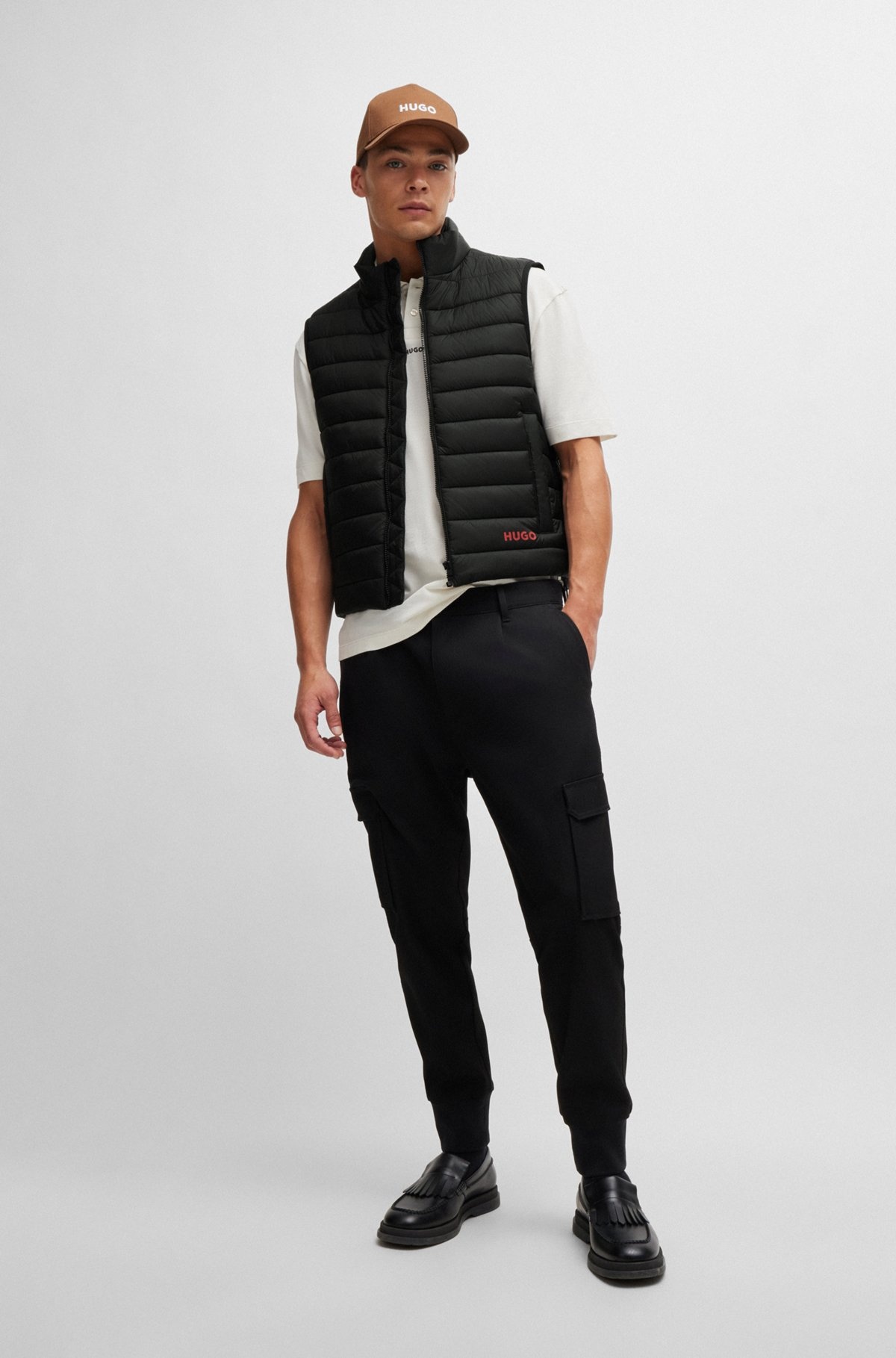WATER-REPELLENT SLIM-FIT GILET WITH LOGO DETAIL - 3
