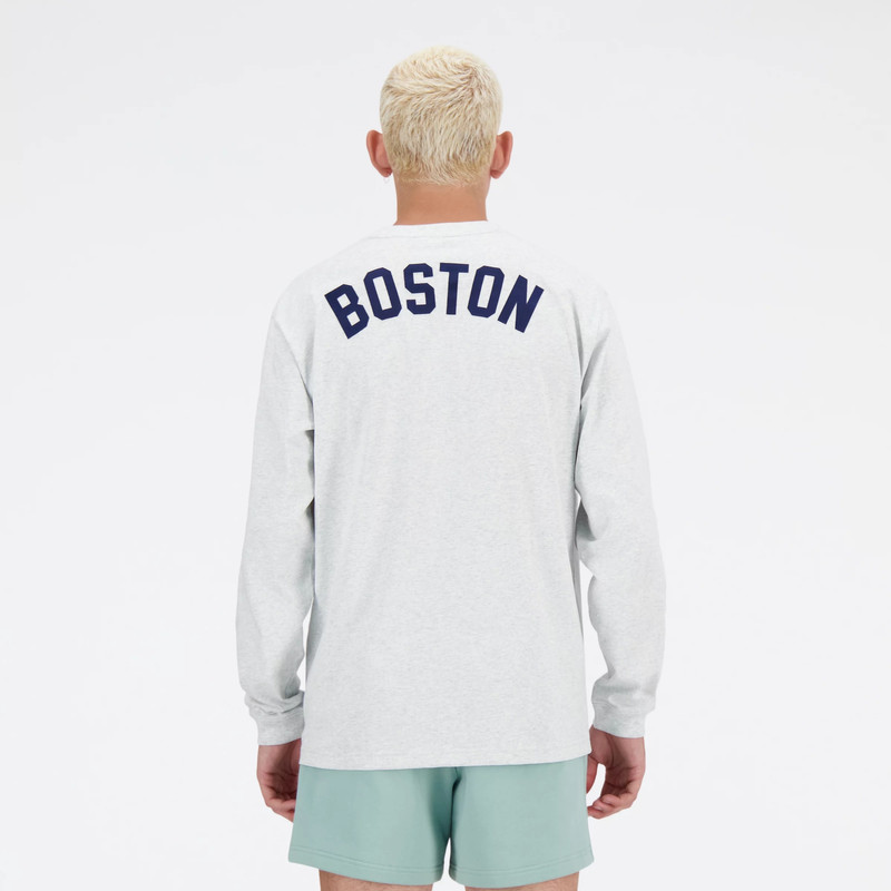 New Balance Heritage Graphic Long Sleeve T-Shirt outlook