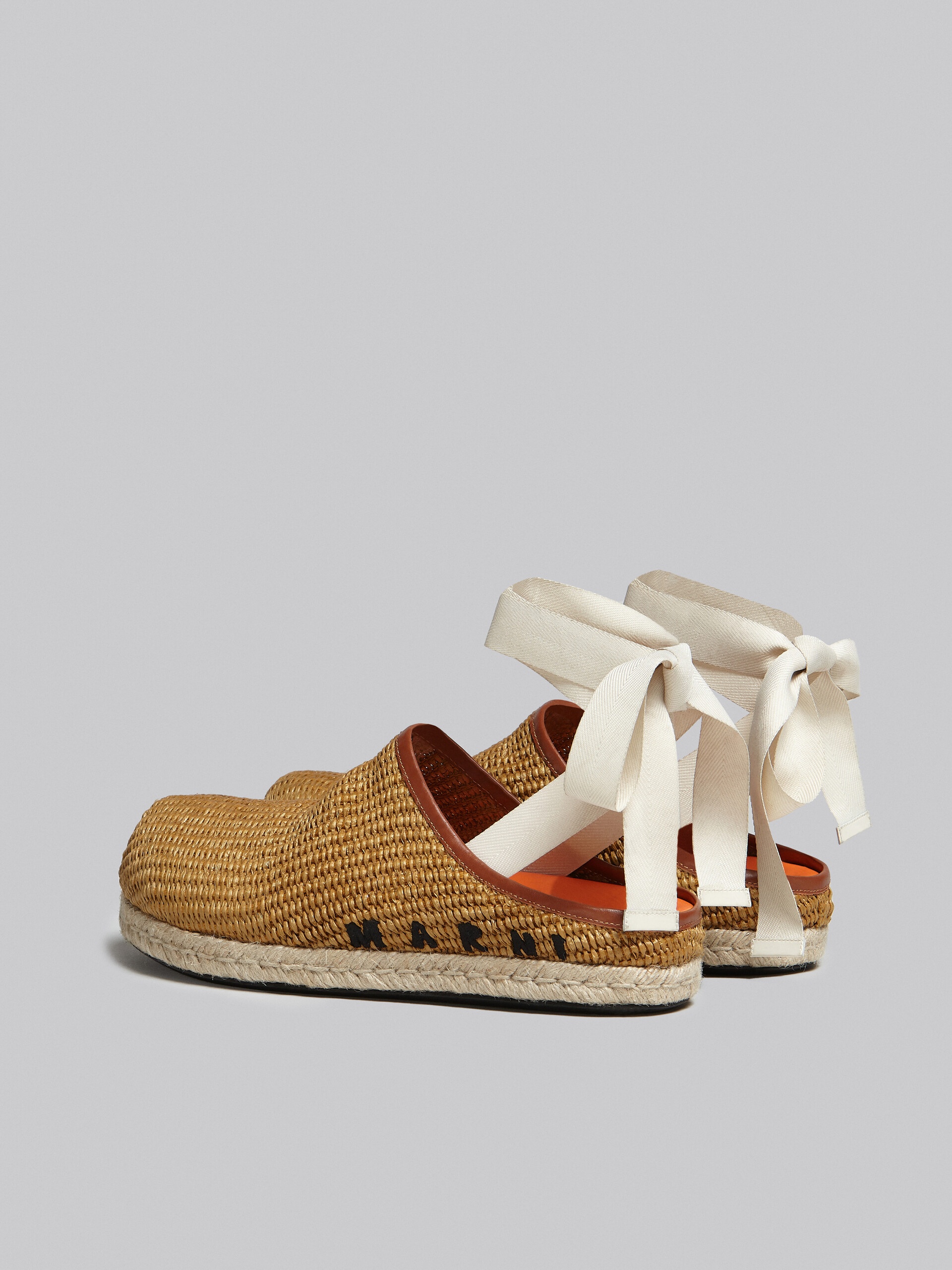NATURAL RAFFIA FUSSBETT SABOT - 3