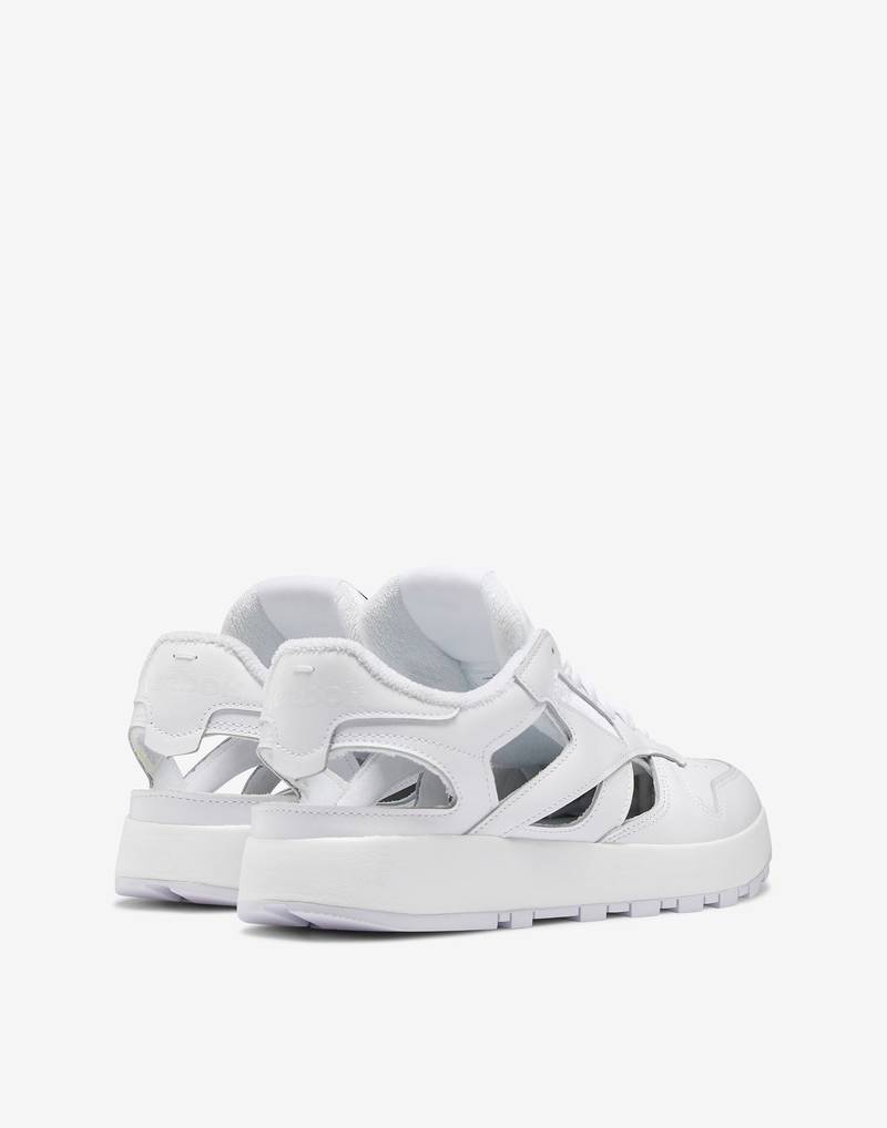 Maison Margiela MM x Reebok classic leather Tabi low-top sneakers outlook