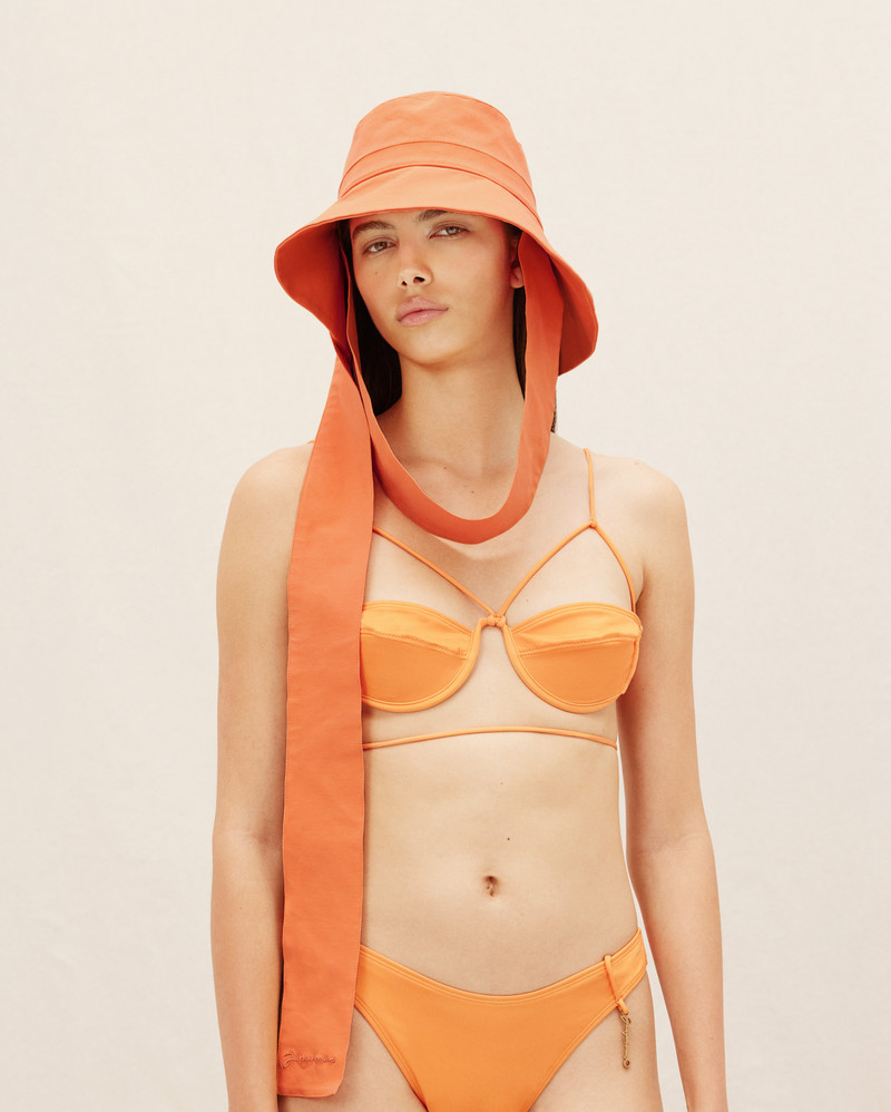 Jacquemus Le bob Bando outlook