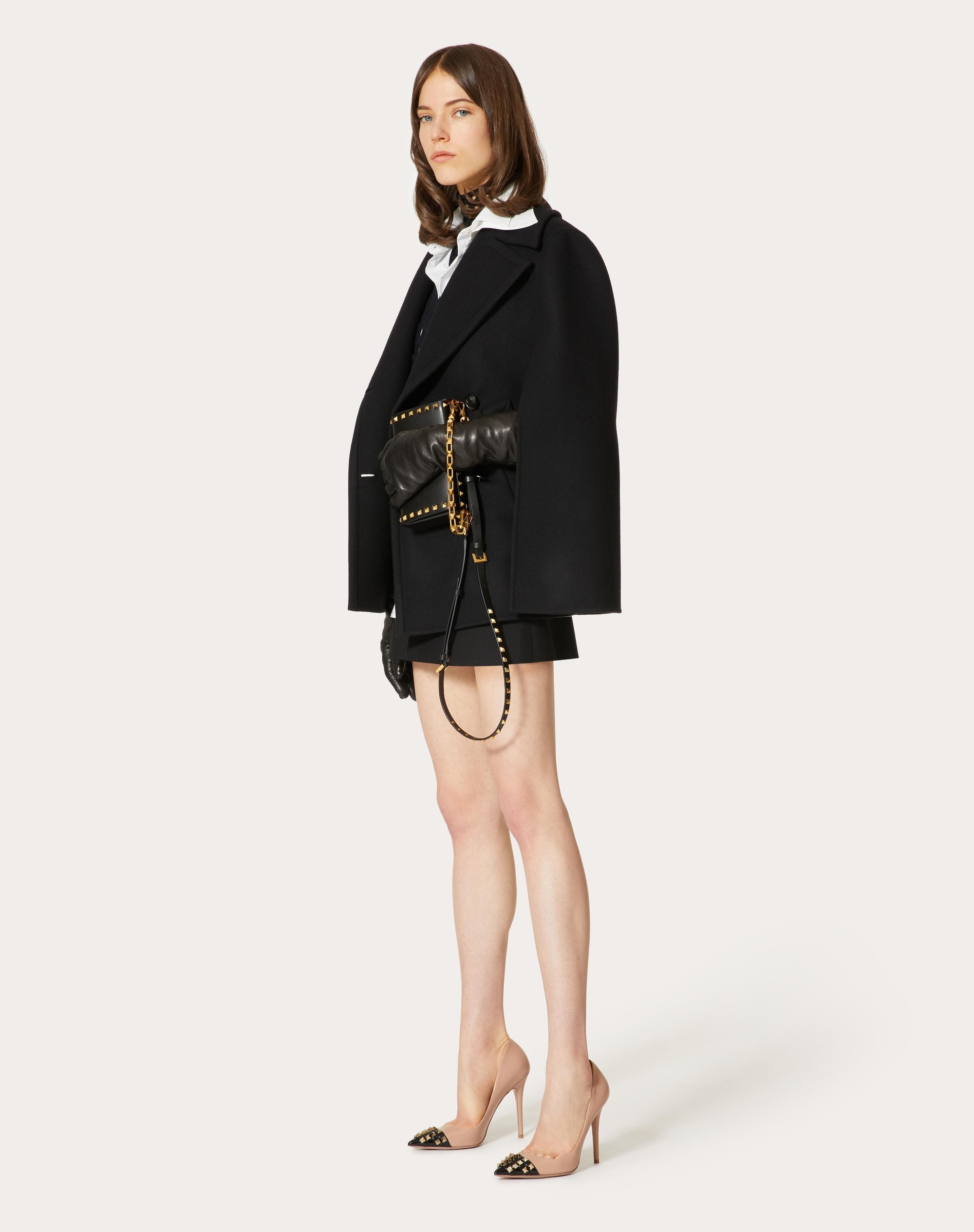 ROCKSTUD GRAINY CALFSKIN CLUTCH - 6