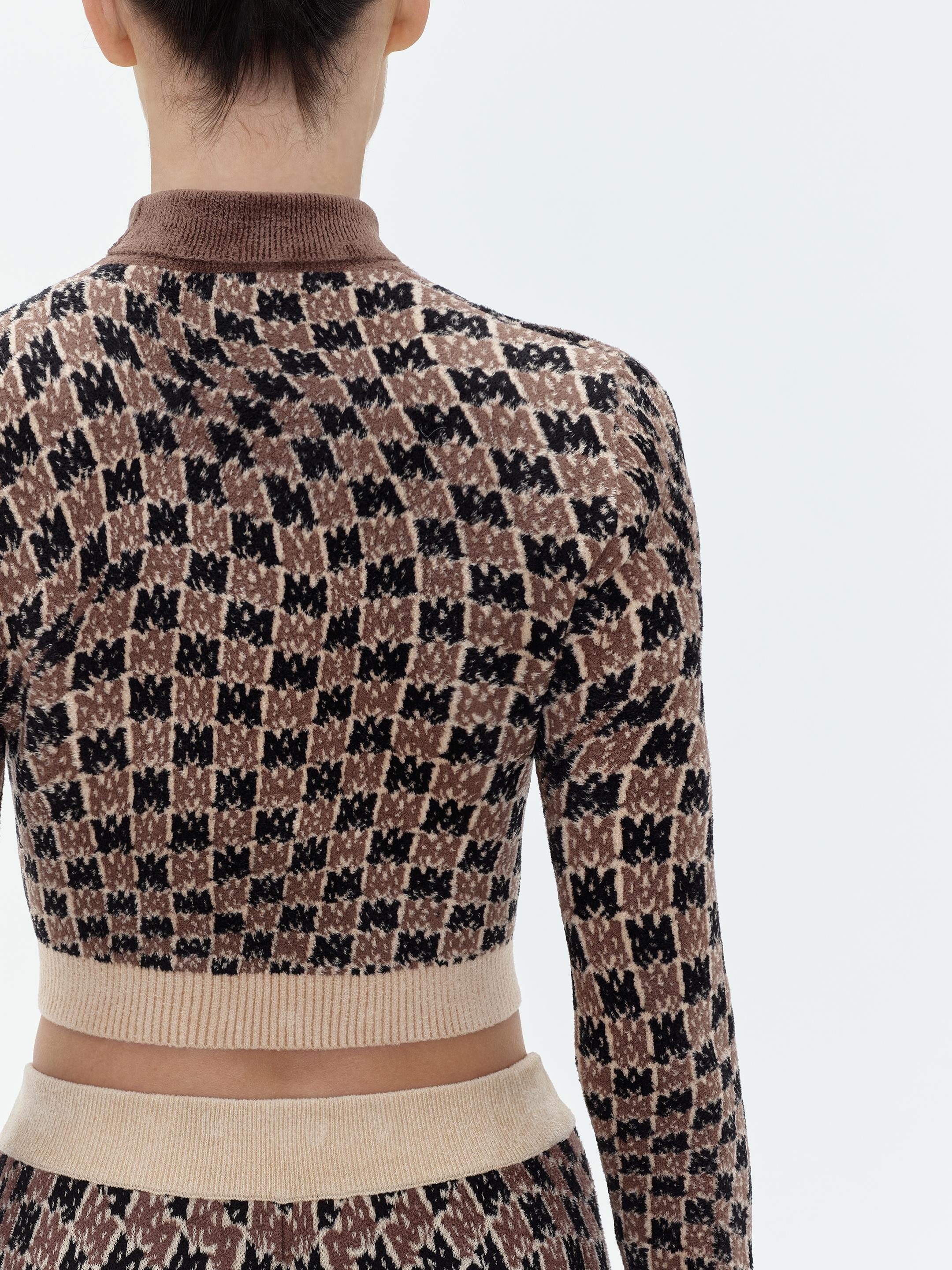 MA SWIRL L/S CROP TOP - 15