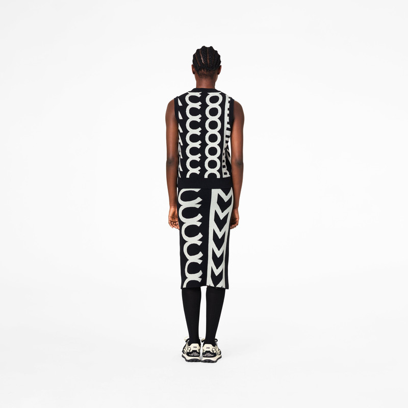 THE MONOGRAM KNIT VEST 6
