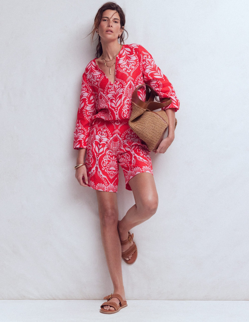 BODEN Kensington Linen Shorts-Poppy Red, Ornamental Garden outlook