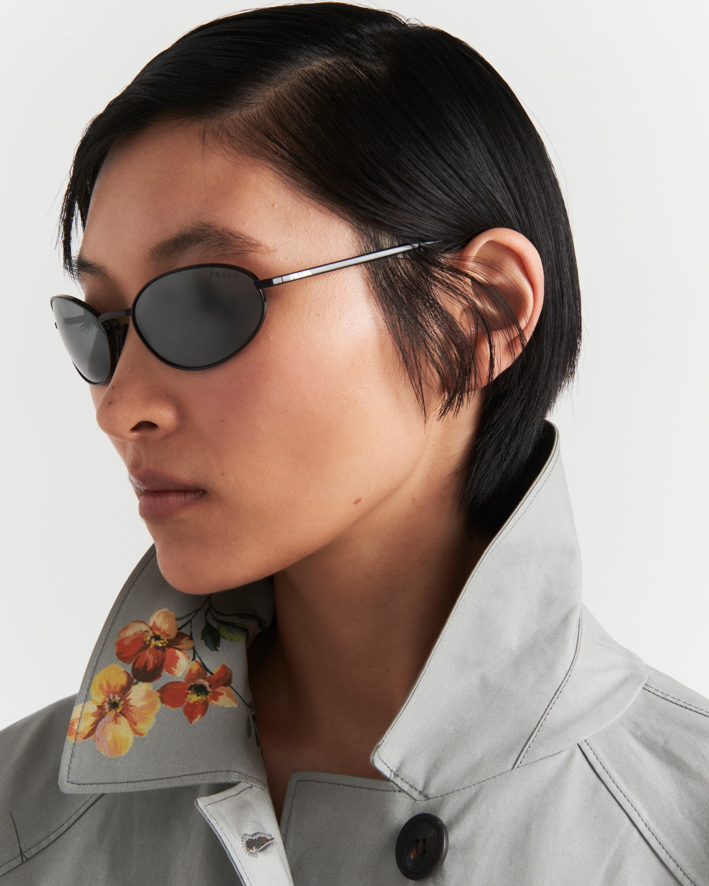 Prada Sunglasses with the Prada logo | REVERSIBLE