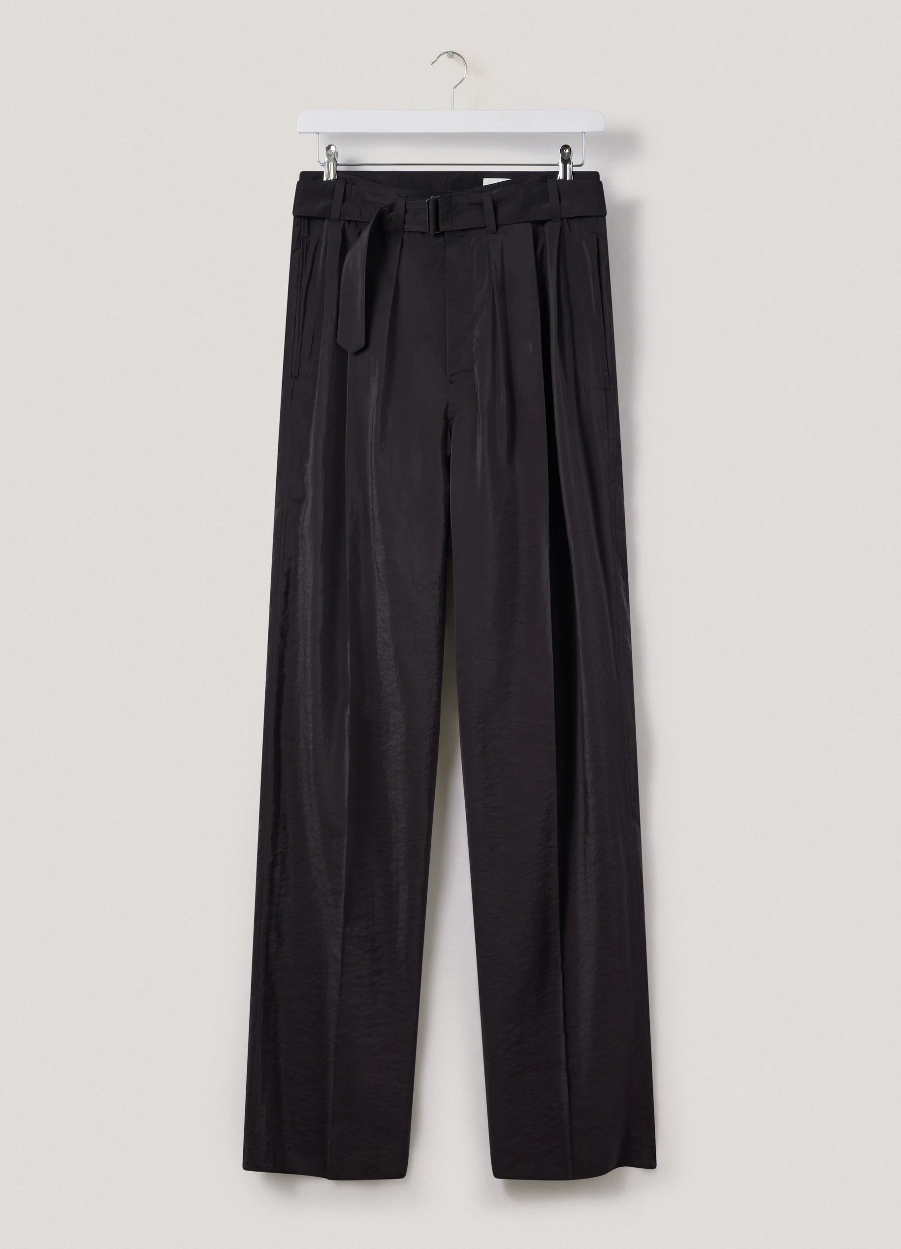 LOOSE PLEATED PANTS
DRY SILK - 1
