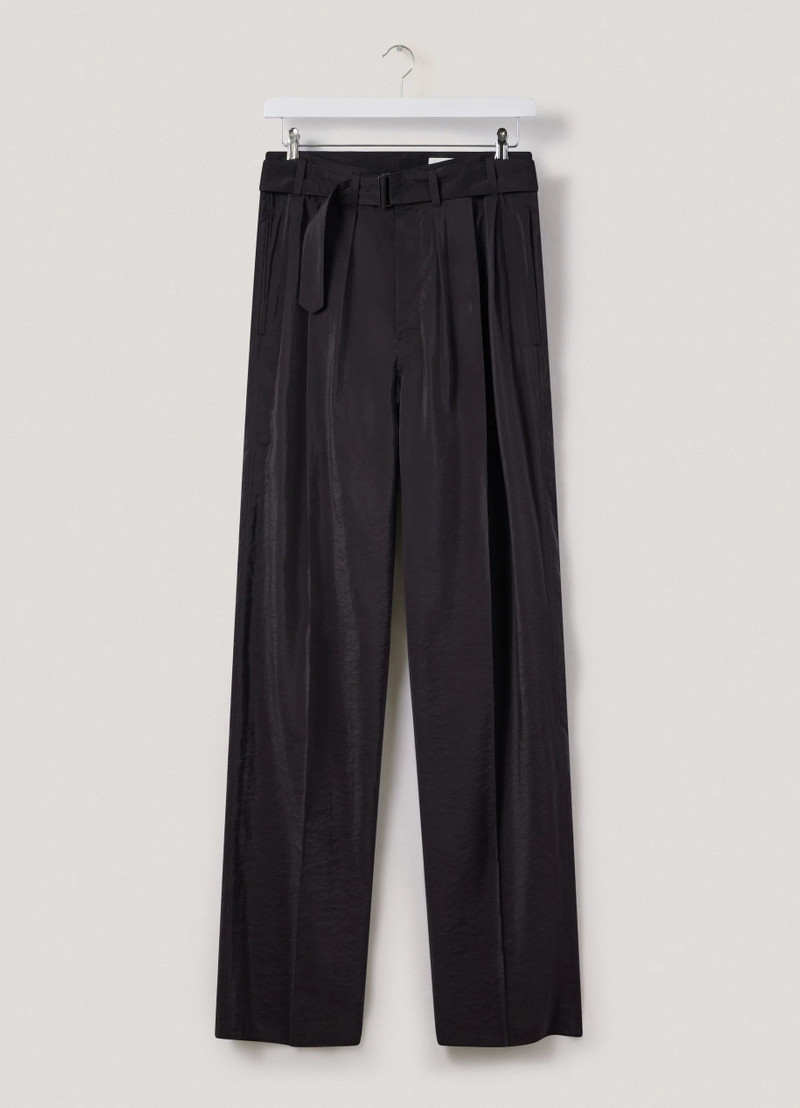 LOOSE PLEATED PANTS
DRY SILK 1