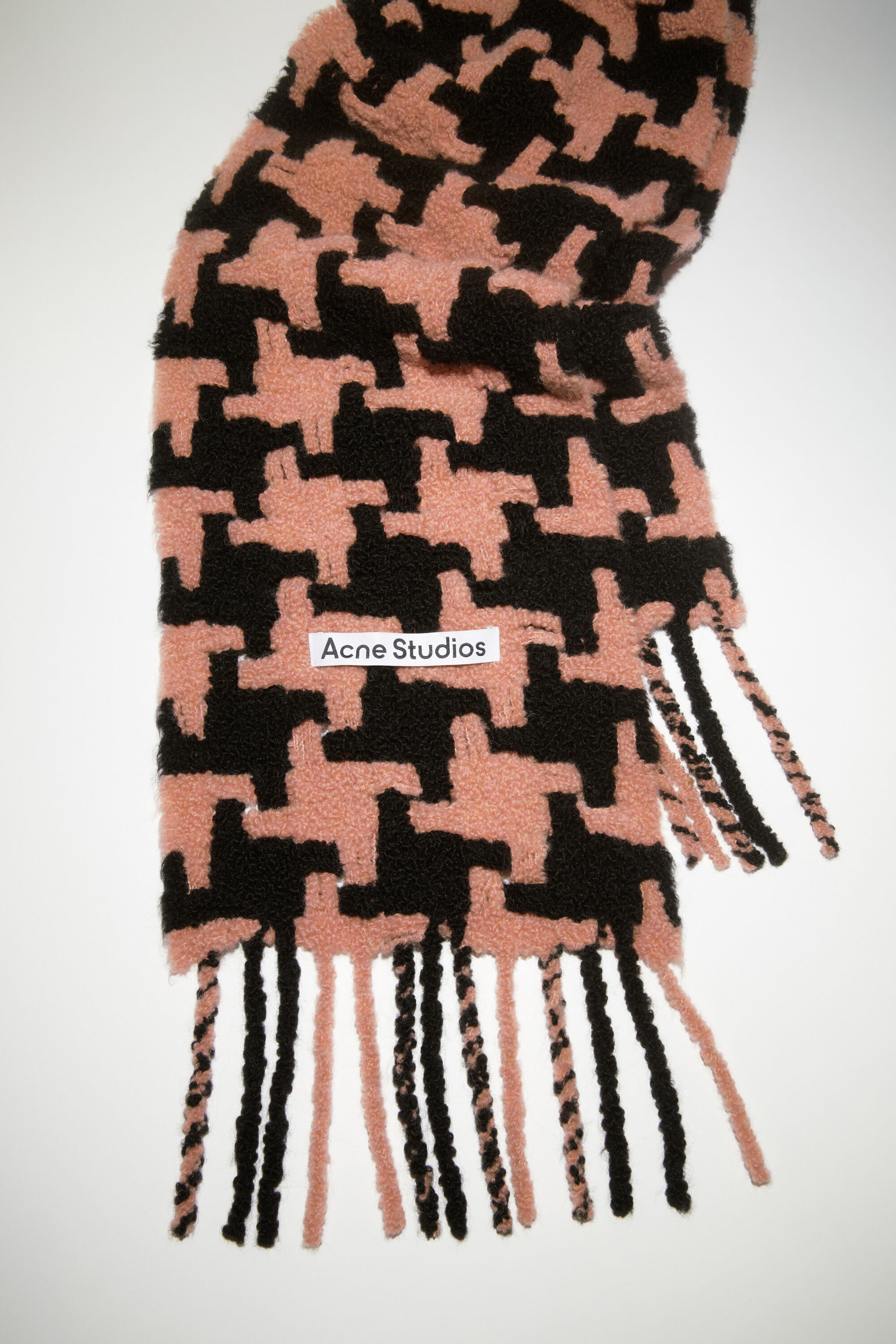 Houndstooth scarf - Black/Pink - 4