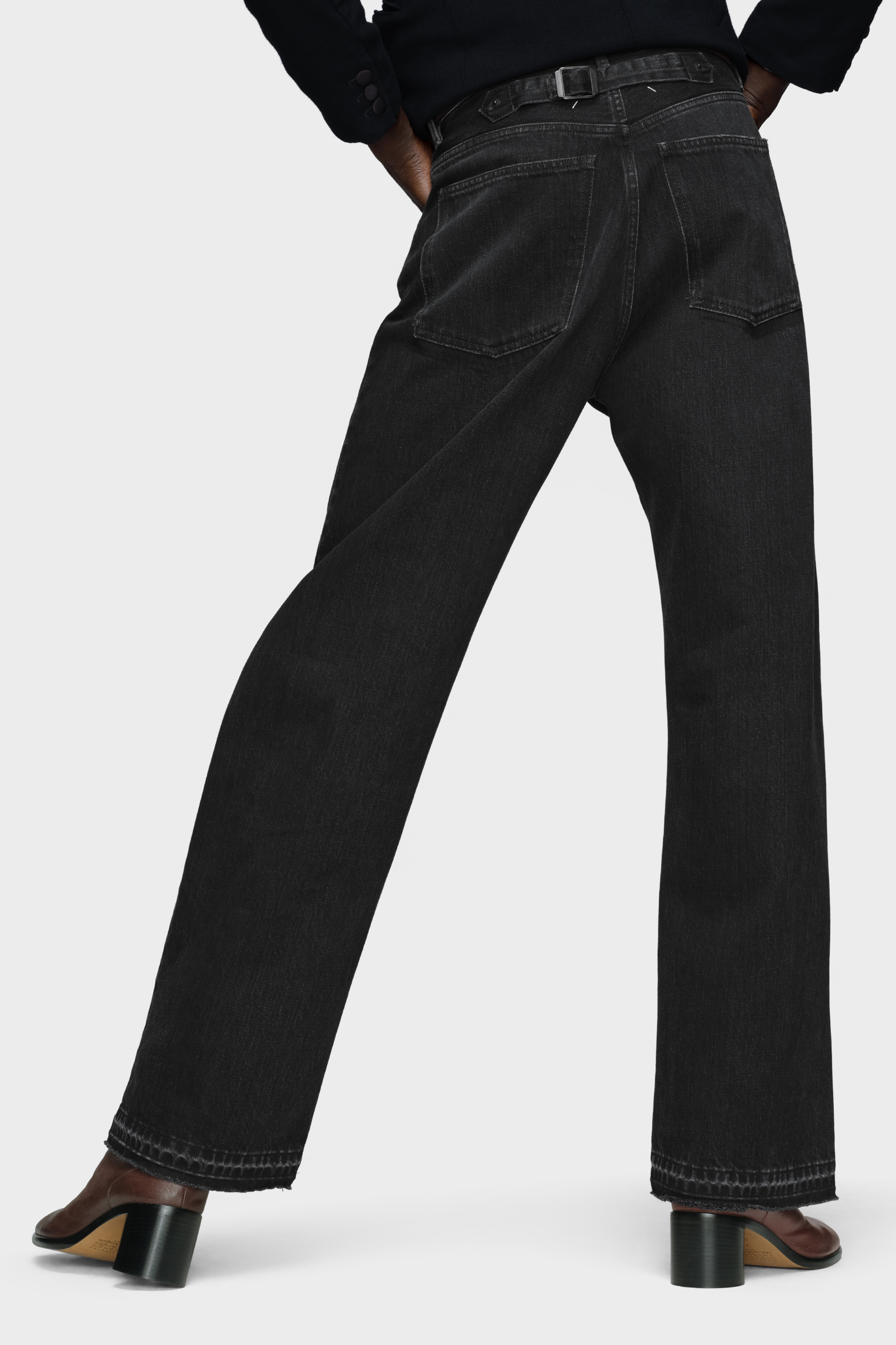 Straight-leg jeans - 4