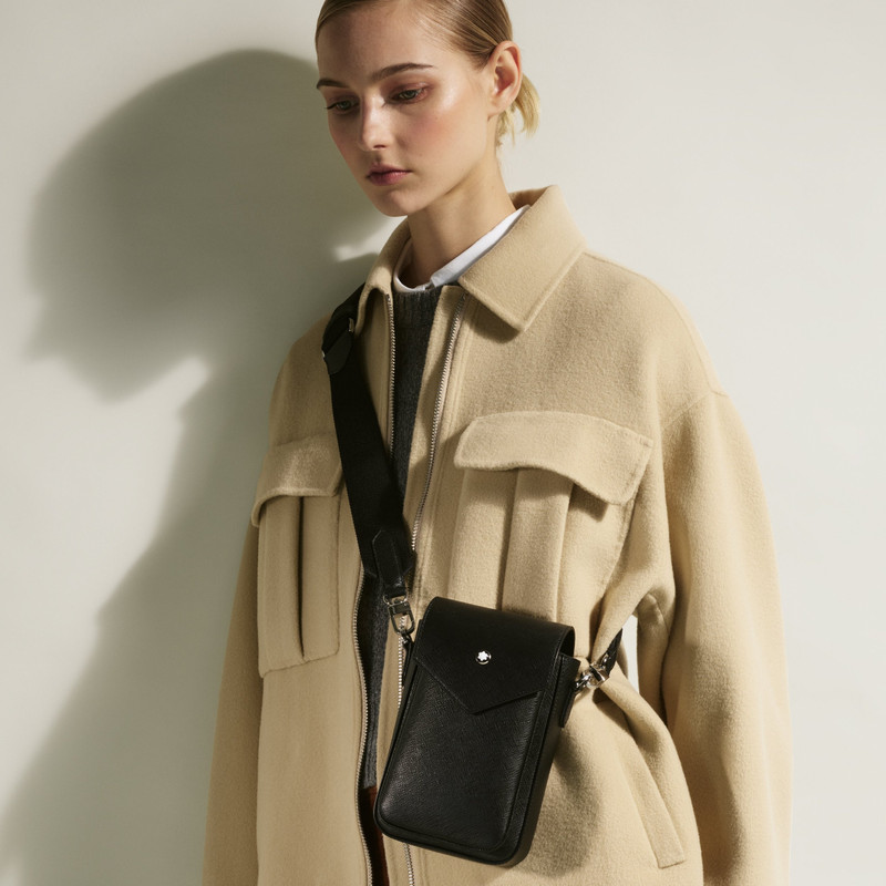 Sartorial vertical messenger 9