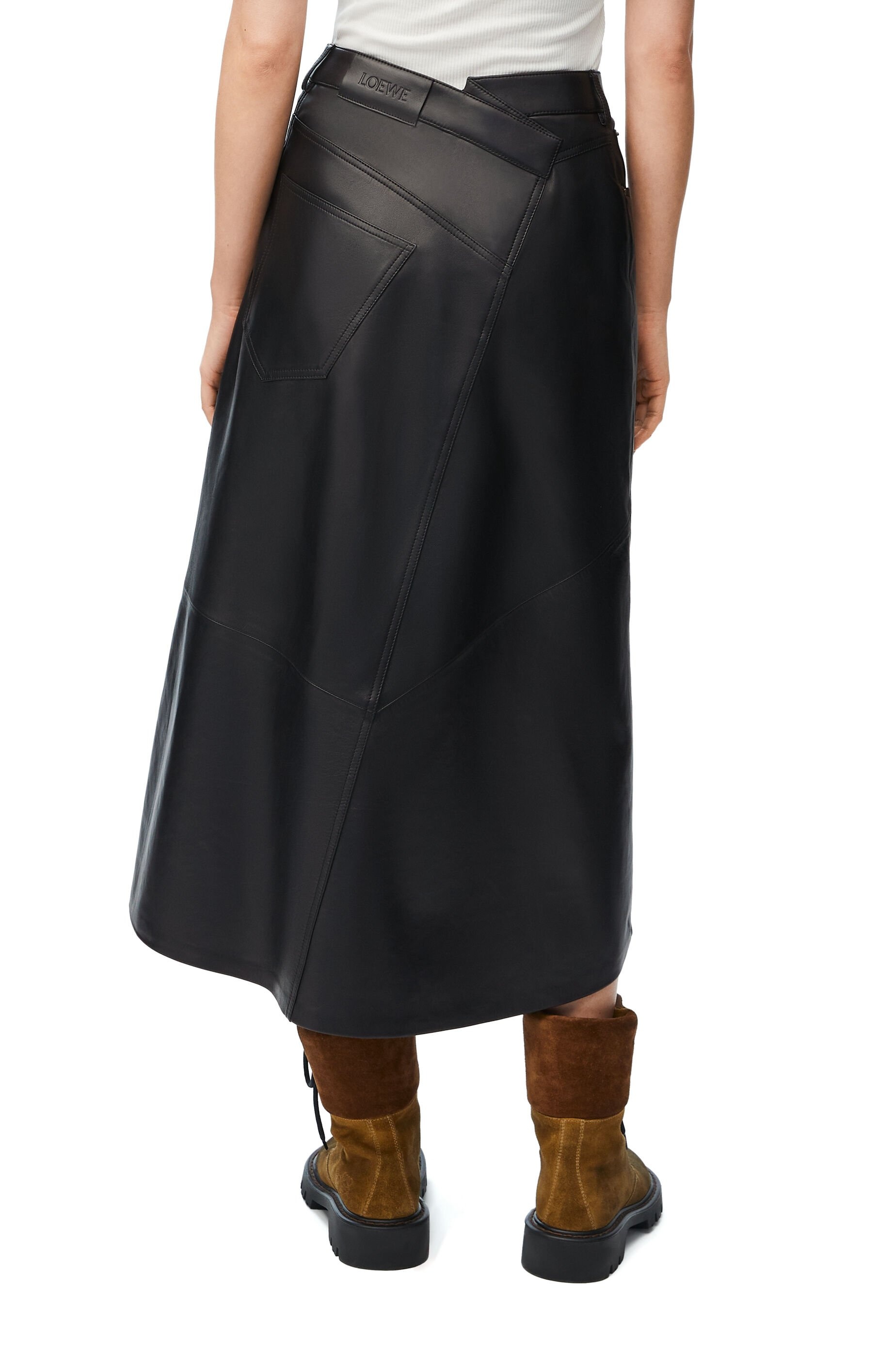 Asymmetric skirt in satin nappa lambskin - 4