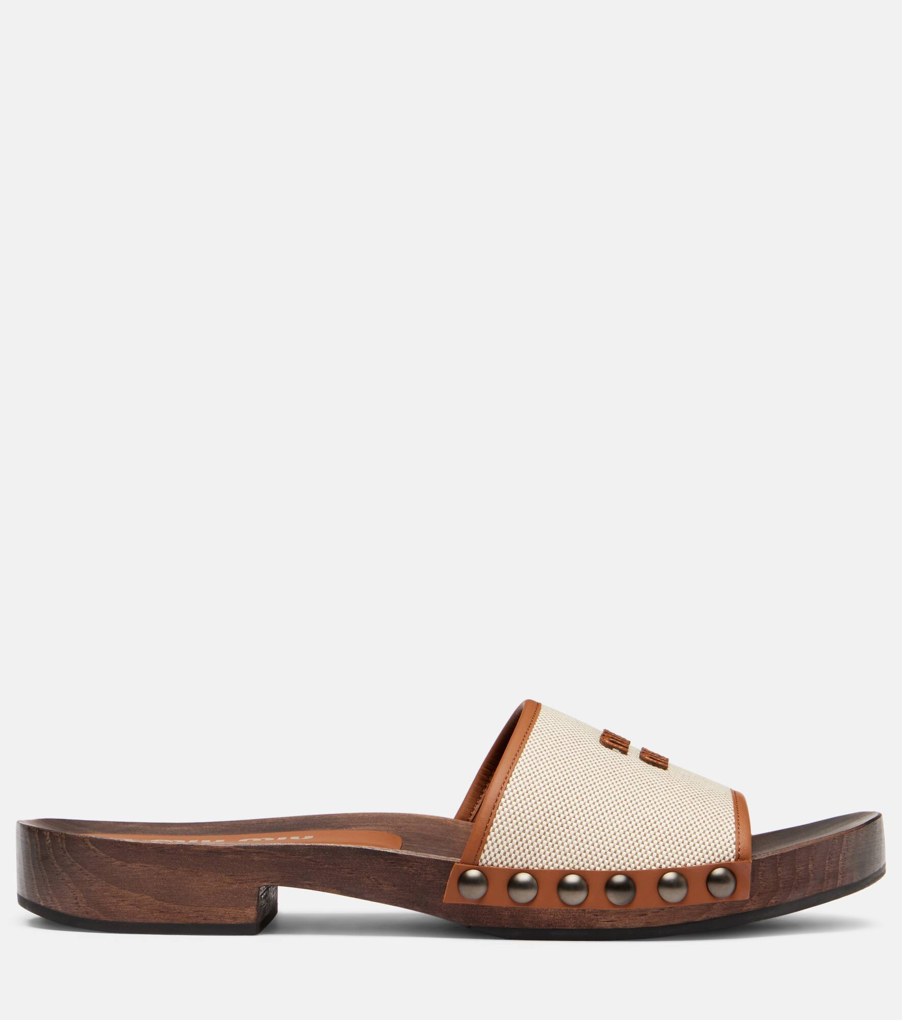 Logo leather-trimmed canvas clogs - 4