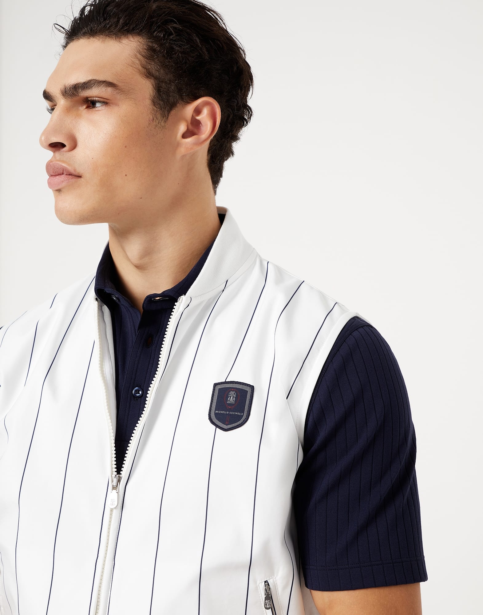 Chalk stripe nylon sleeveless sweatshirt with zipper and tennis badge - 3