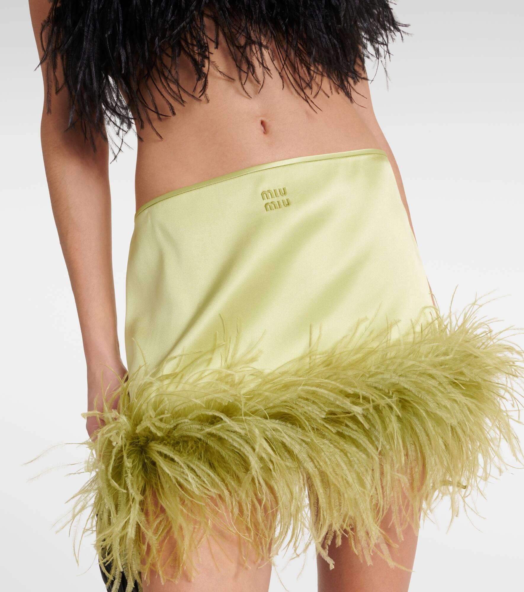 Feather-trimmed satin miniskirt - 4