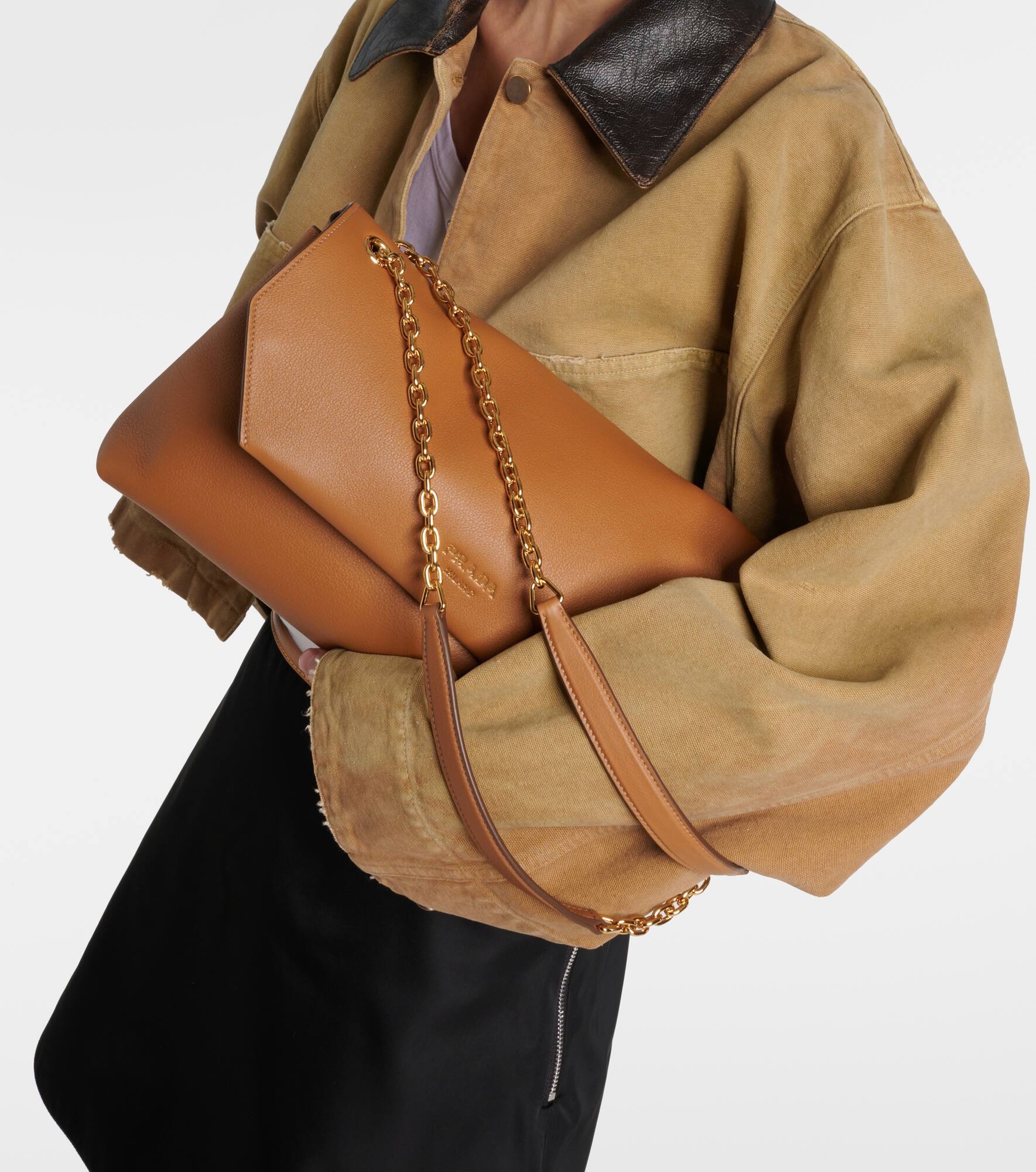 Medium leather shoulder bag - 7